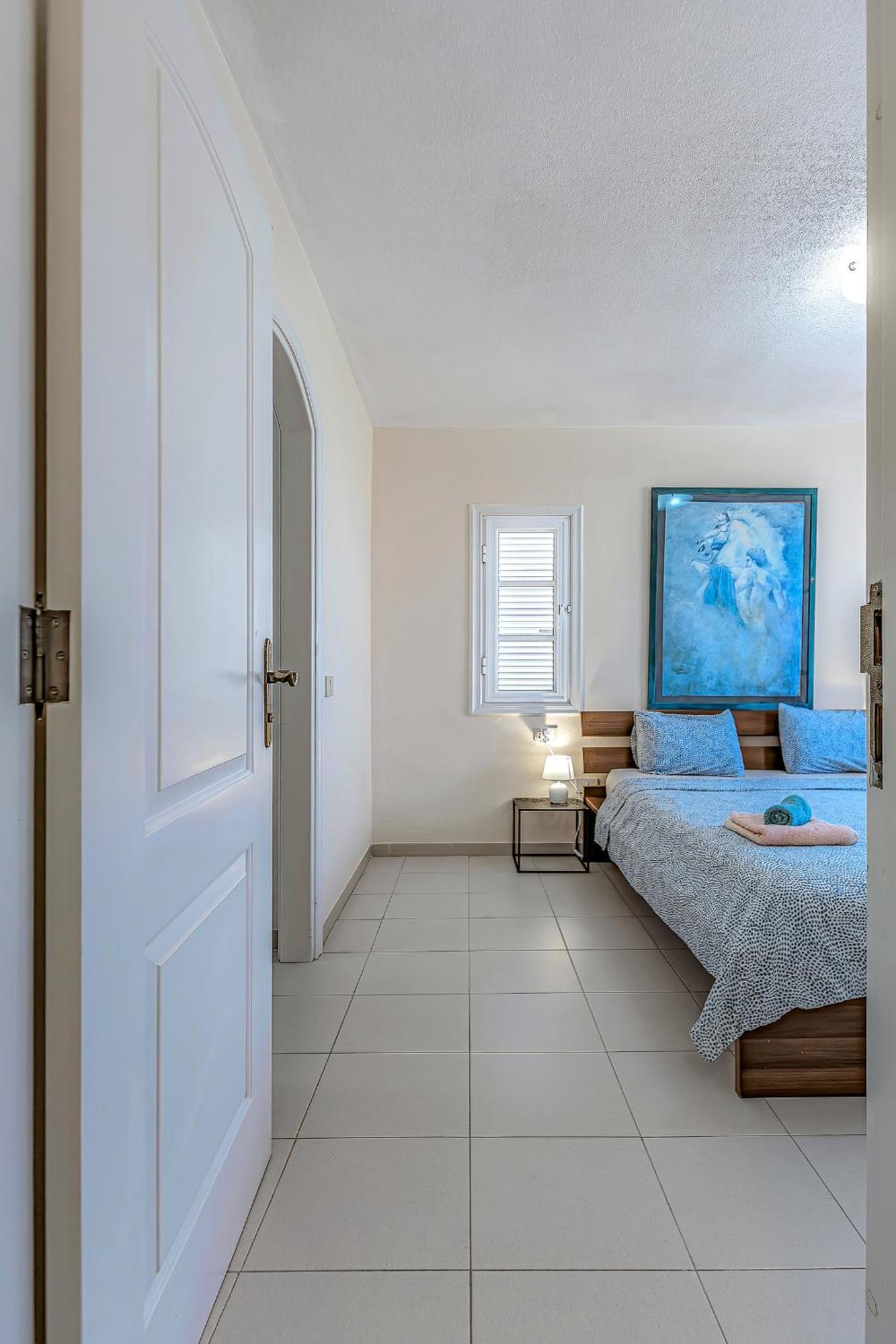 Spacious 2 Bedroom Tenerife South Costa Adeje (Tenerife)