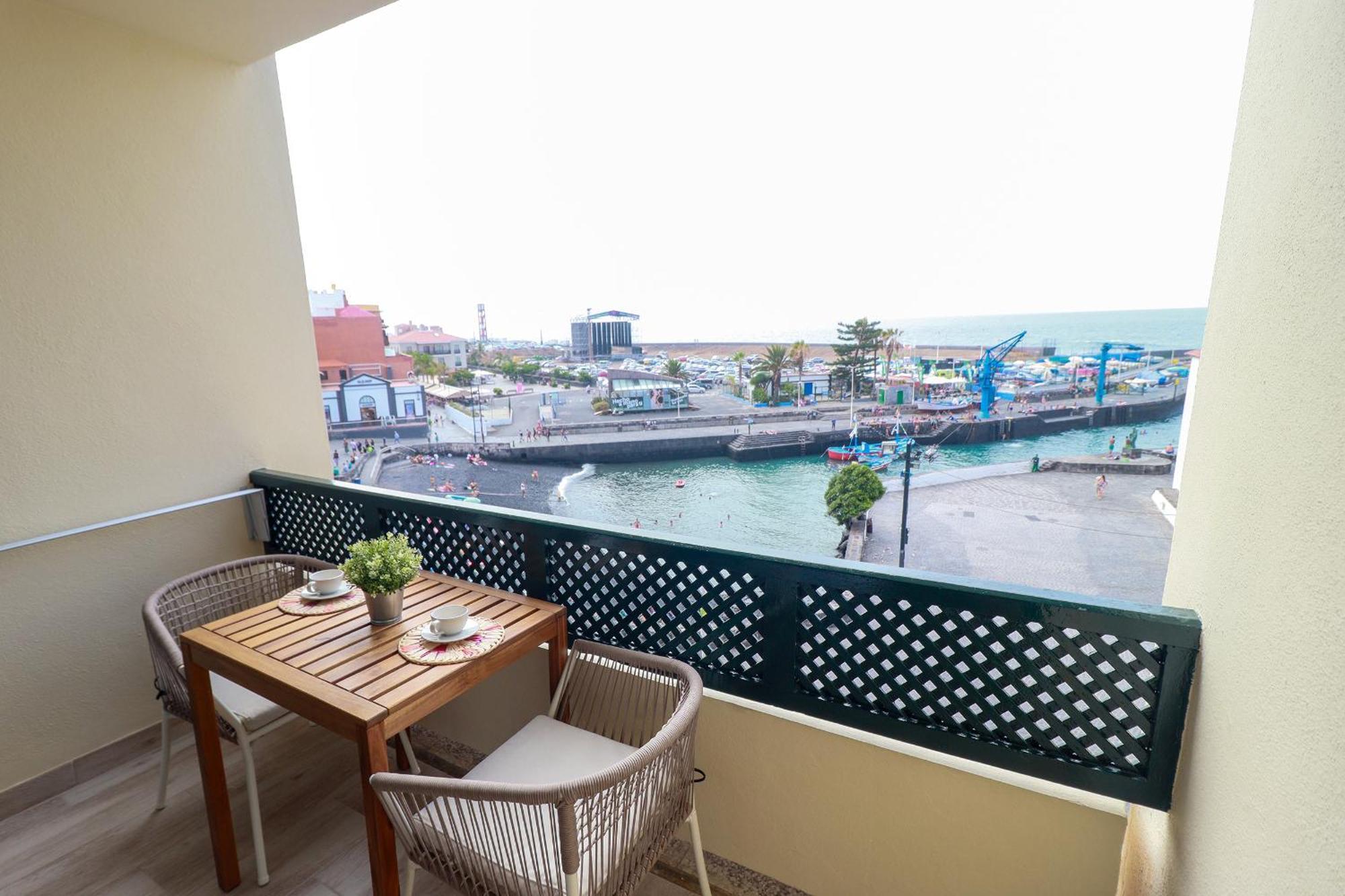 Sun-sea Apartment *