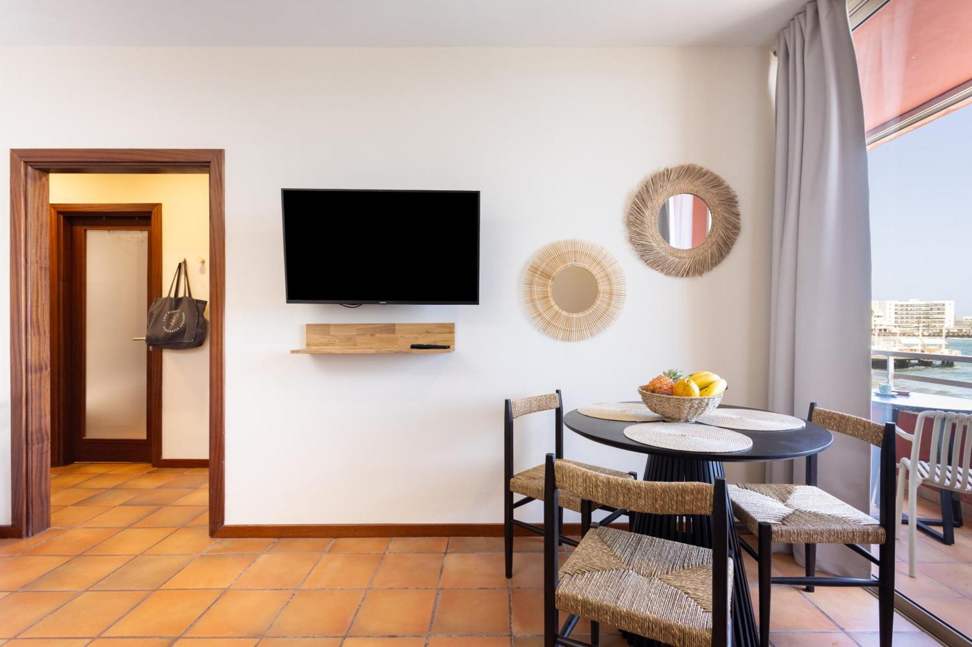Amazing Beachfront Casa Corina I