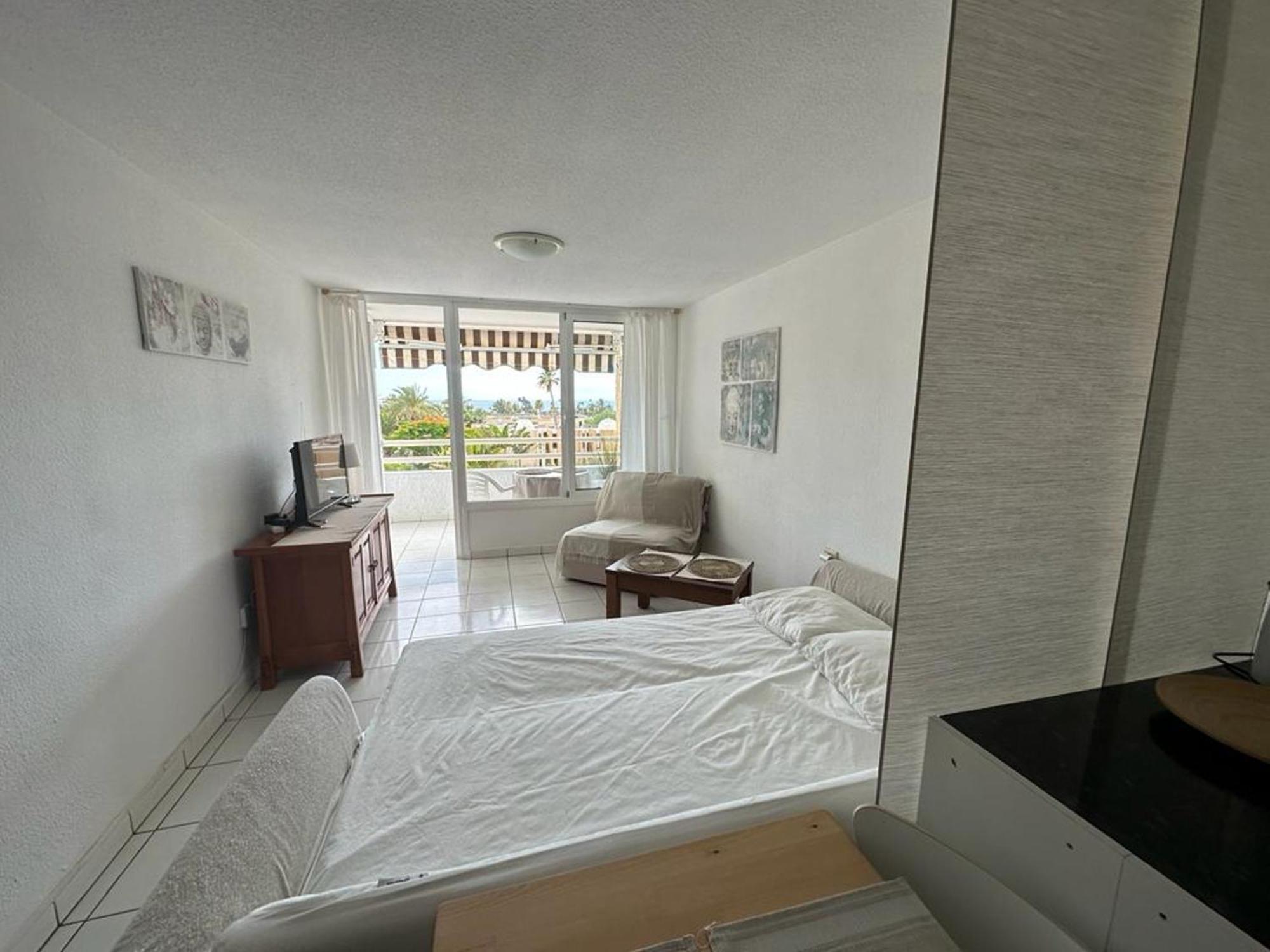 Borinquen Only 280 Meters To The Beach, Balcony With Sea View, Heated Pool, Wifi Playa de las Américas
