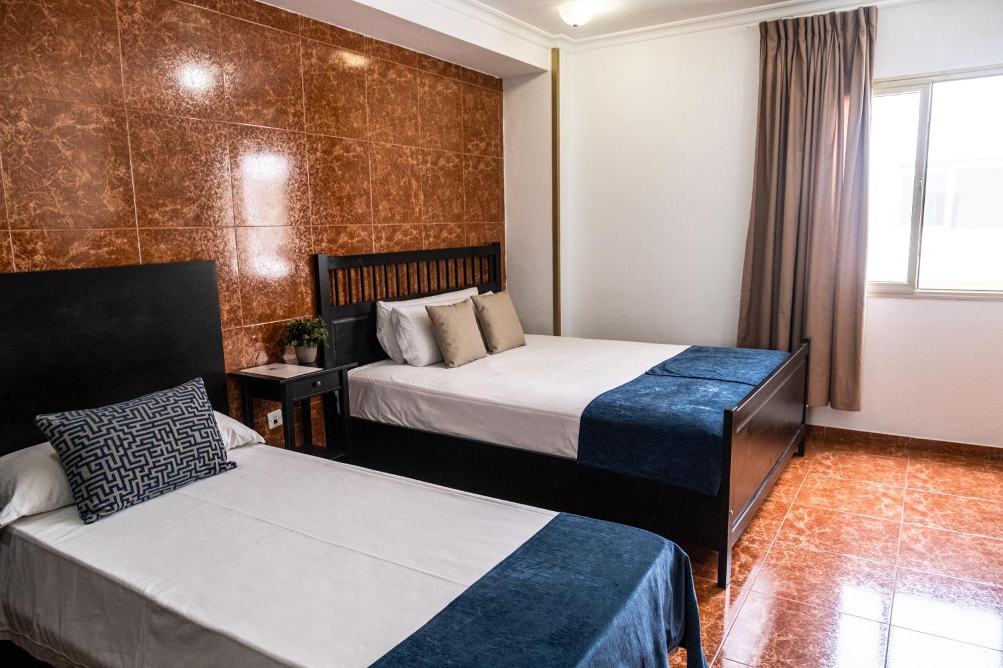 Adonis Capital Hotel