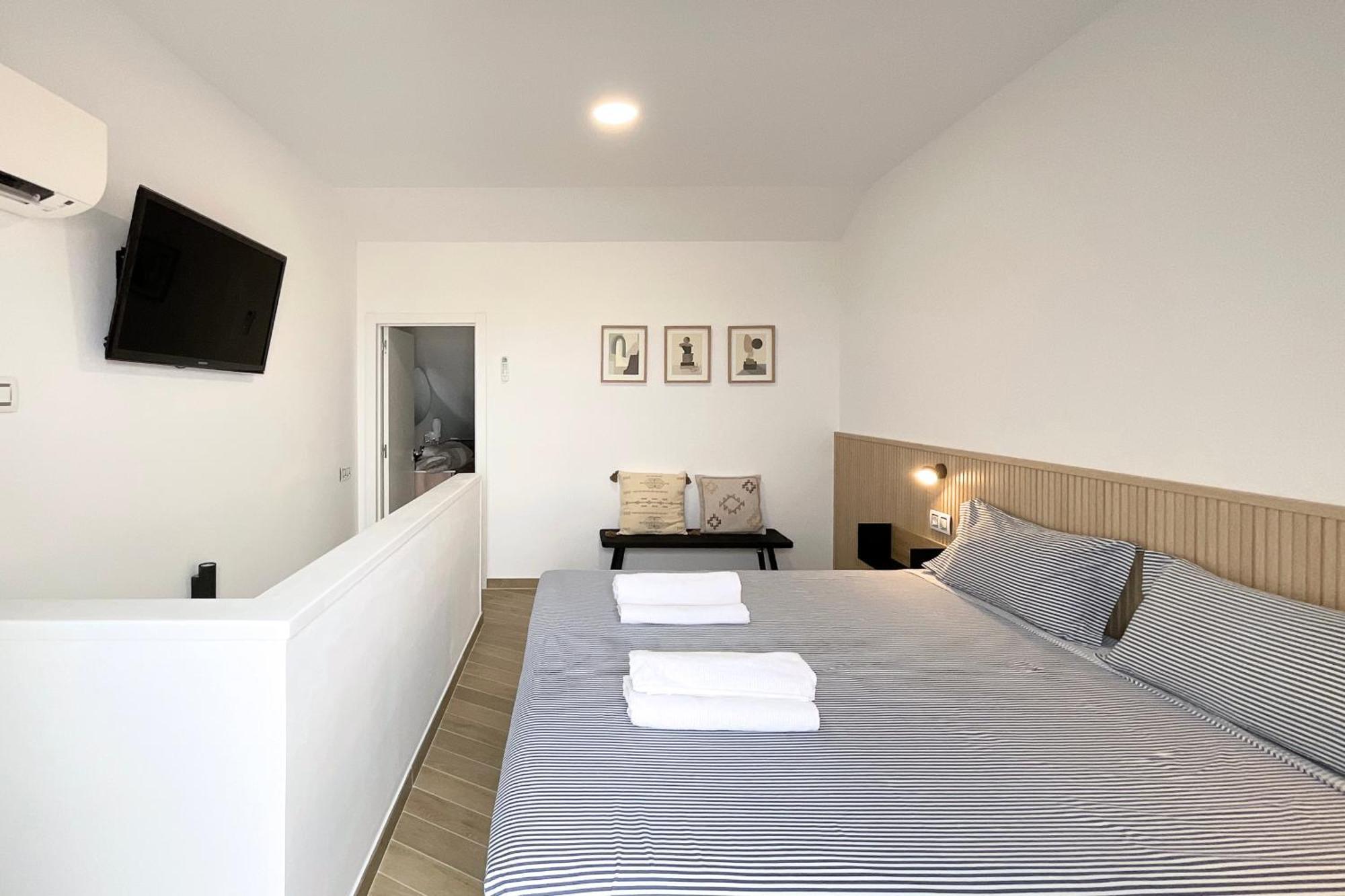 Appartement Playa Vistas 2 With Breathtaking Sea View, Only 100 M To The Sea, Heated Pool, Aircondition For A Fee, Wifi Playa de las Américas