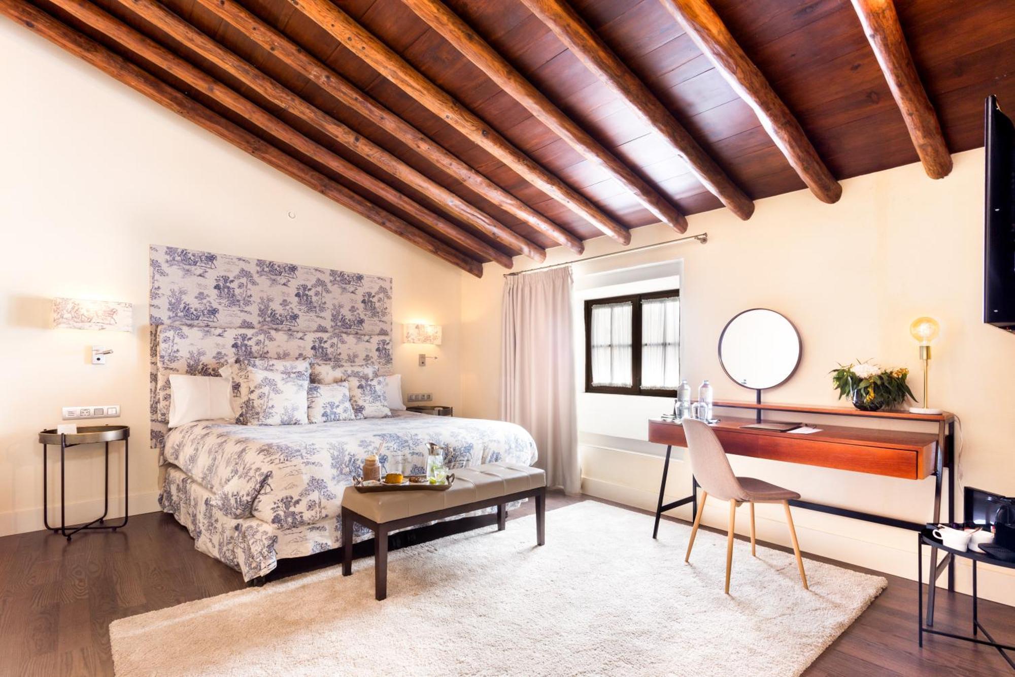 Hotel La Laguna Gran 4*
