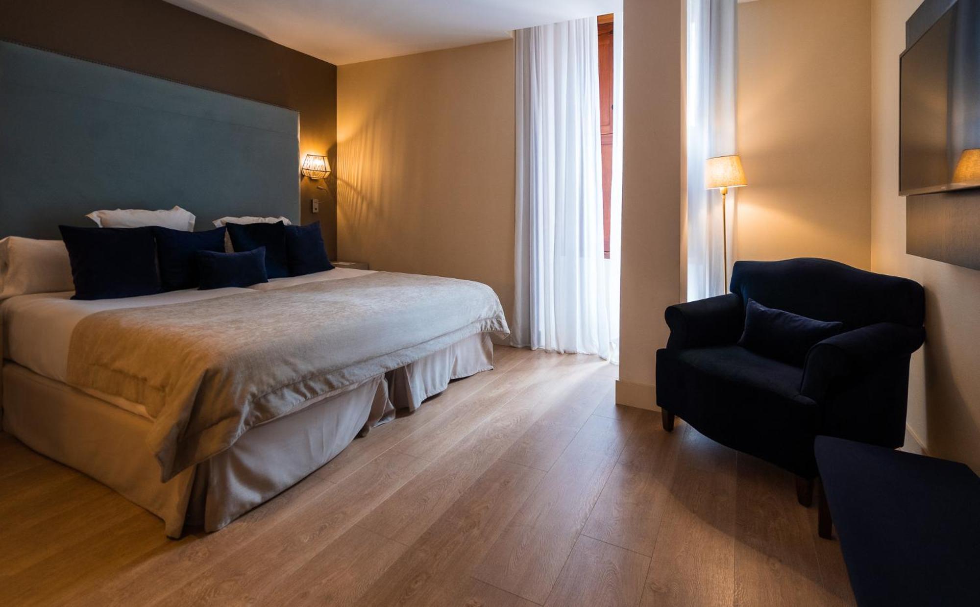 Hotel La Laguna Gran 4*
