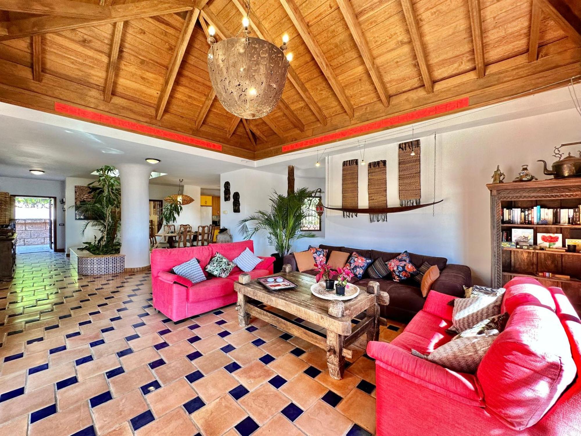 Villa Tropical Garden
