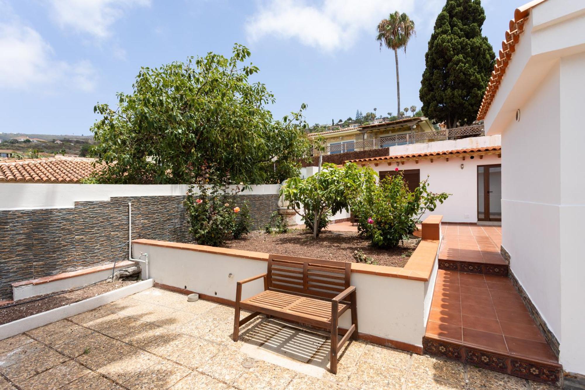 Home2book Alessandro, Design & Comfort Villa