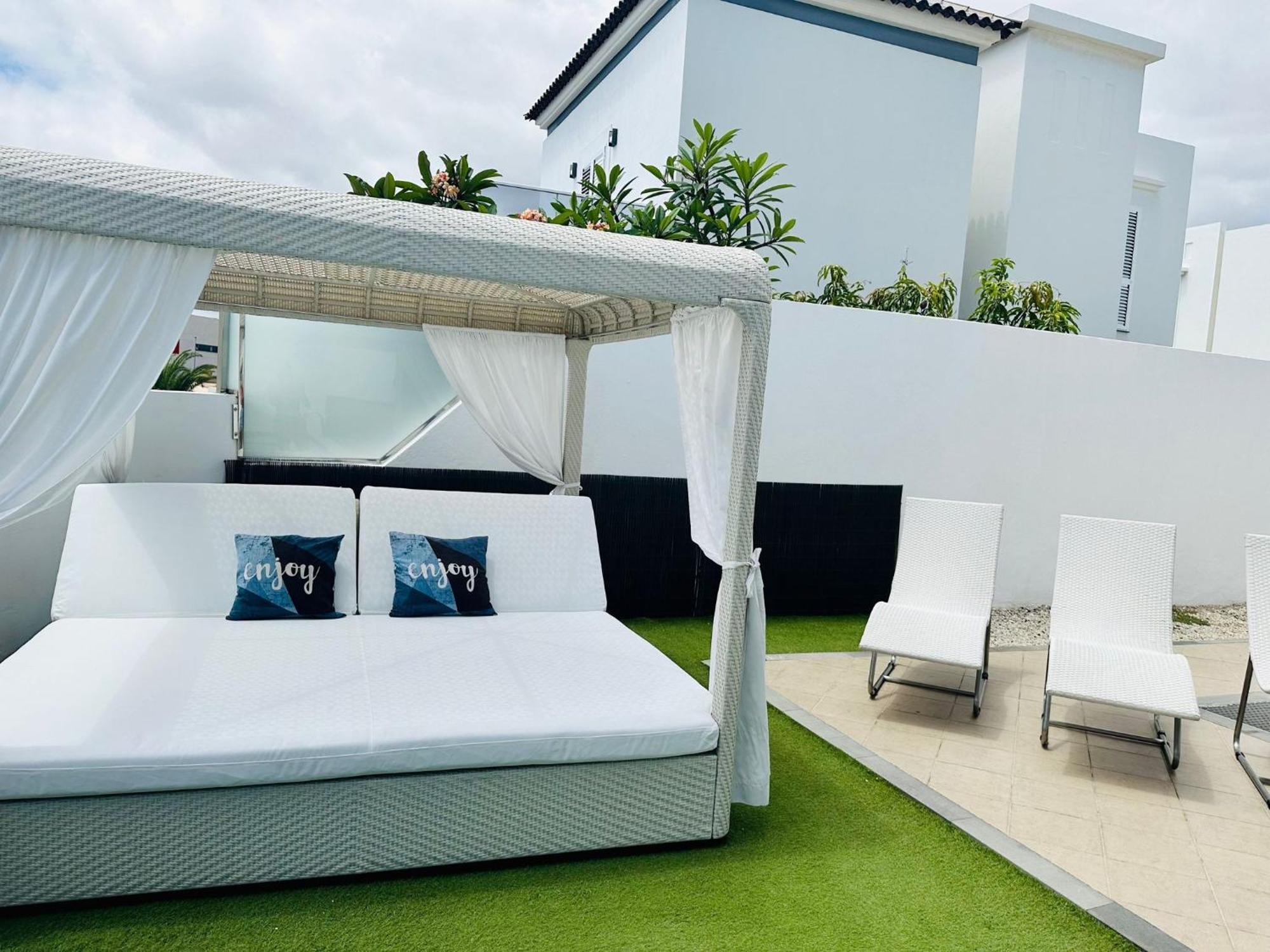 Royal Modern Villa *