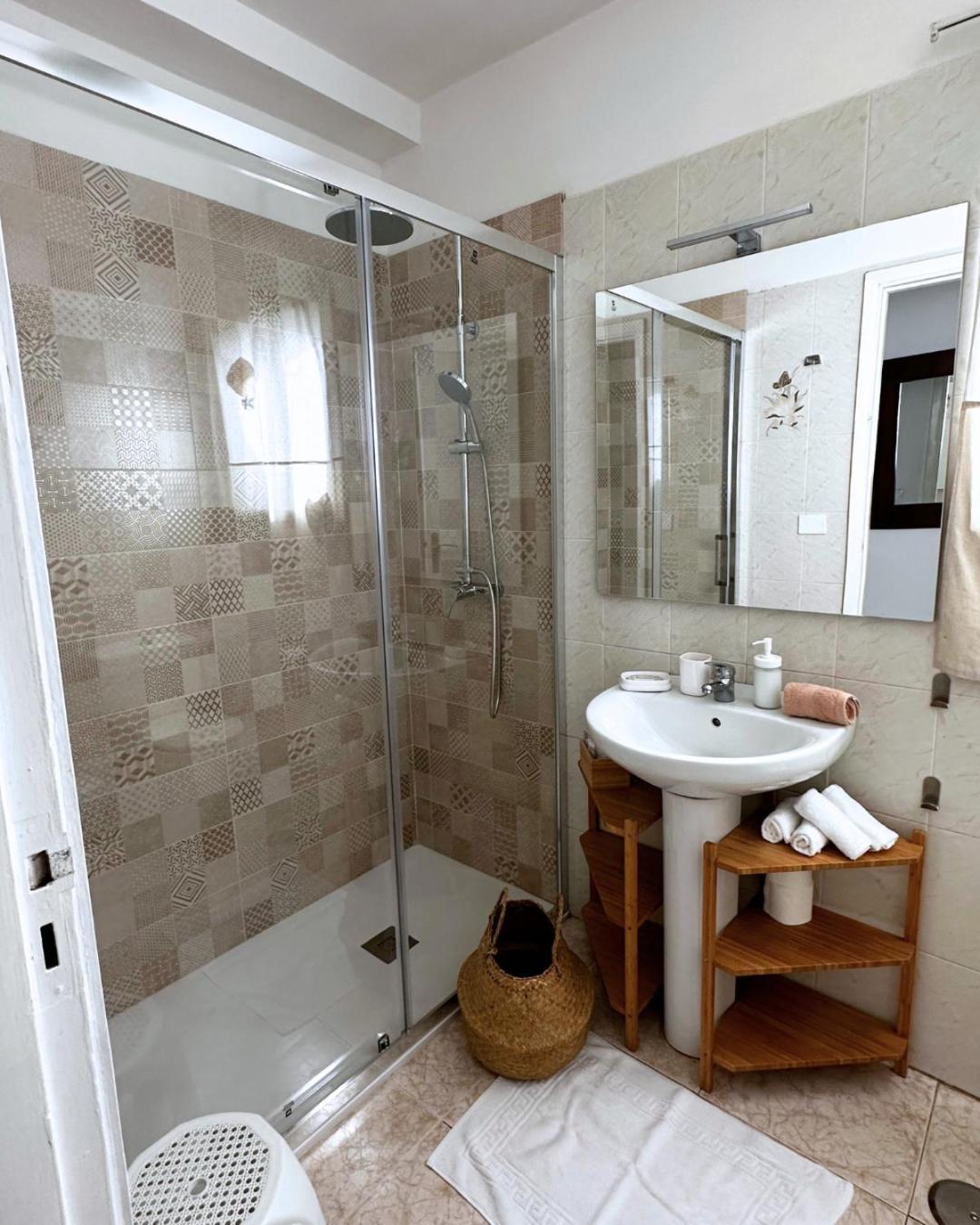 Oceanside Escape * Los Cristianos (Tenerife)