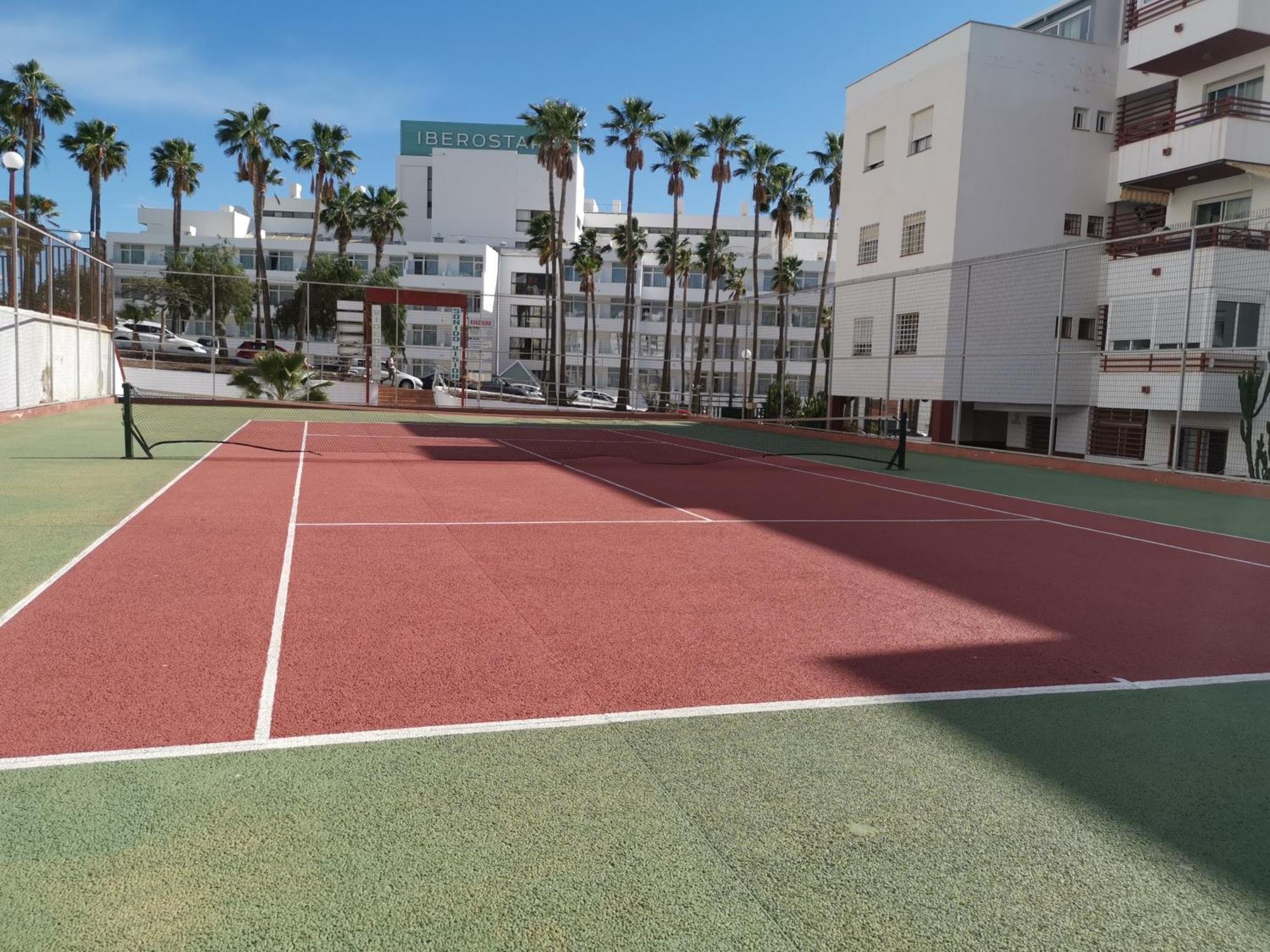 Apartamento Piso Familiar De 3hab Con Piscina En