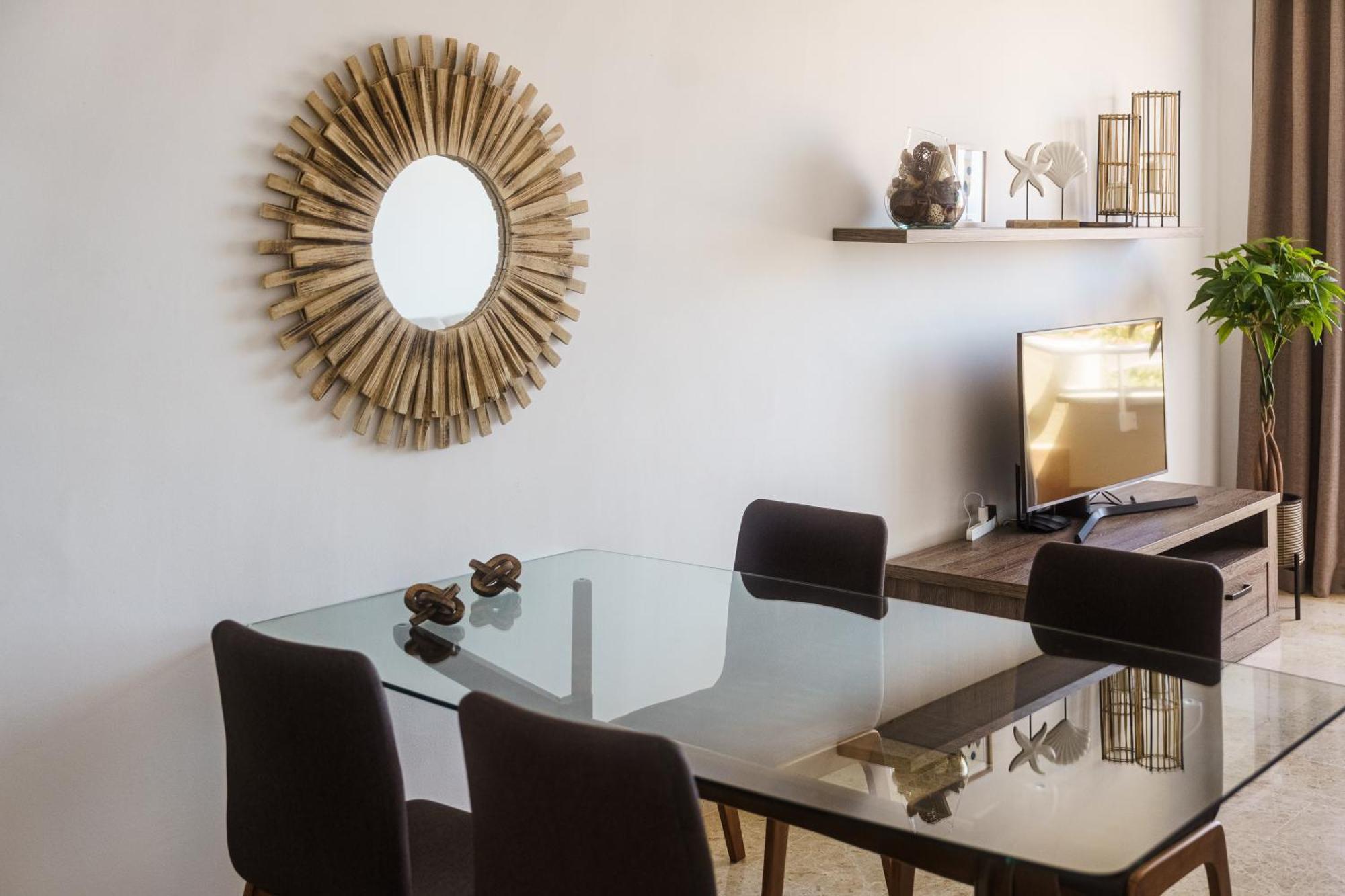 Apartment Luna - Ac, 2 Pools, Panoramic Ocean, Private Garage, Fibre Net