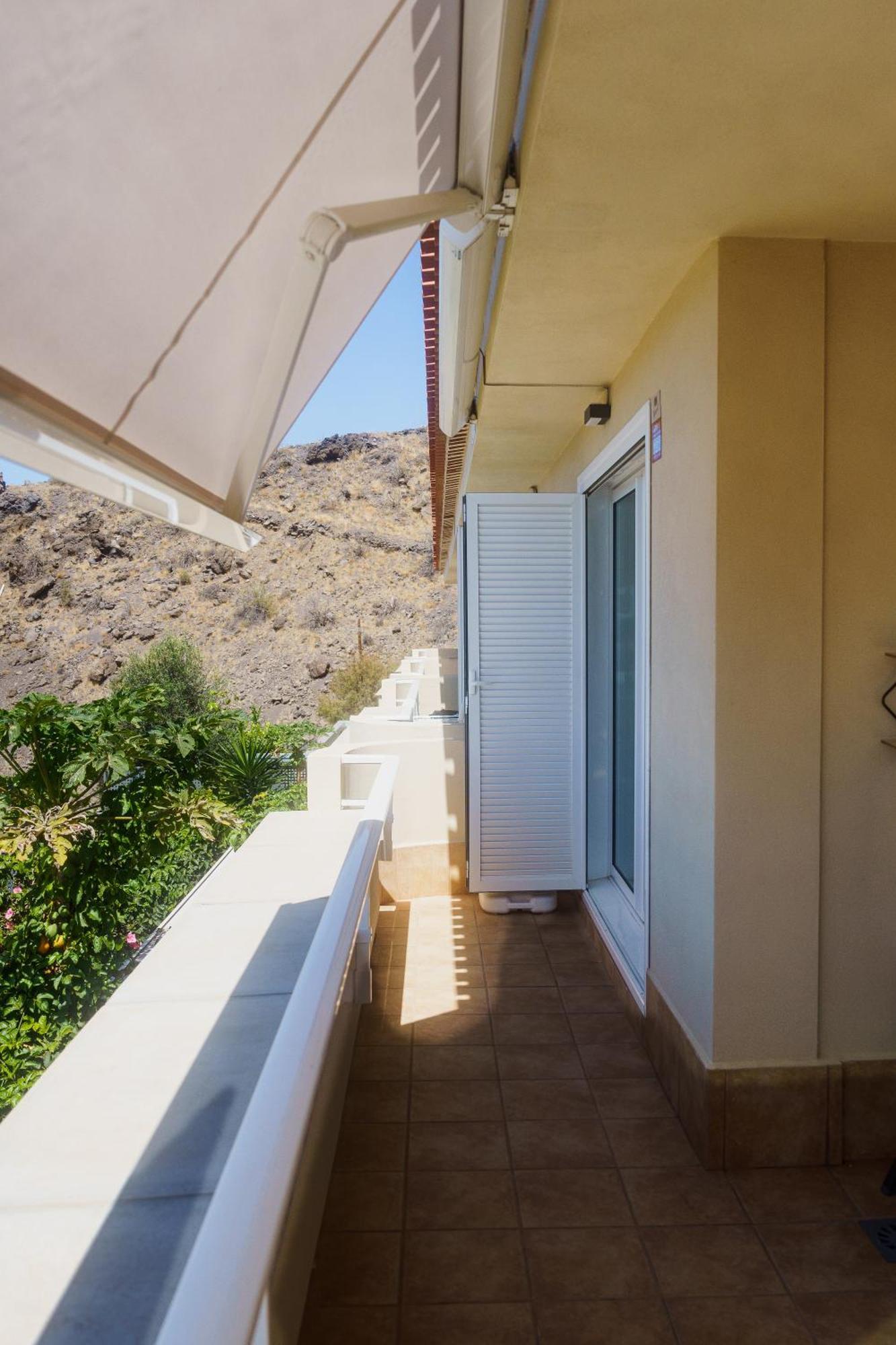 Apartment Luna - Ac, 2 Pools, Panoramic Ocean, Private Garage, Fibre Net