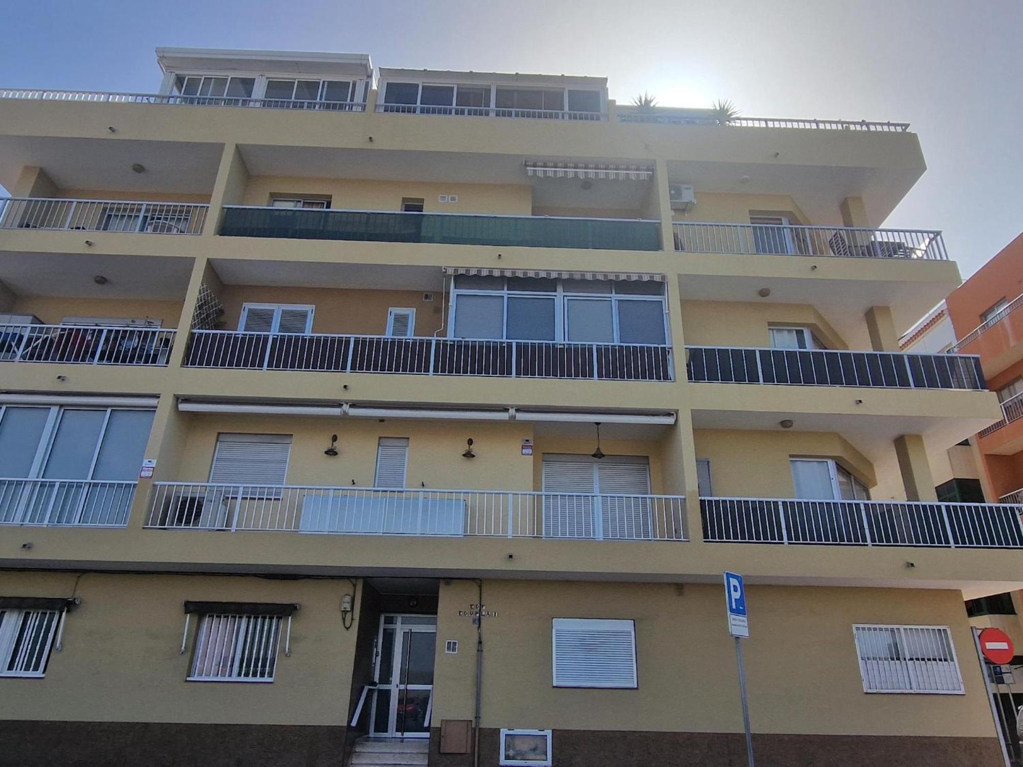 Сasa de vacaciones Small Rooftop, Ocean View Arona (Tenerife)