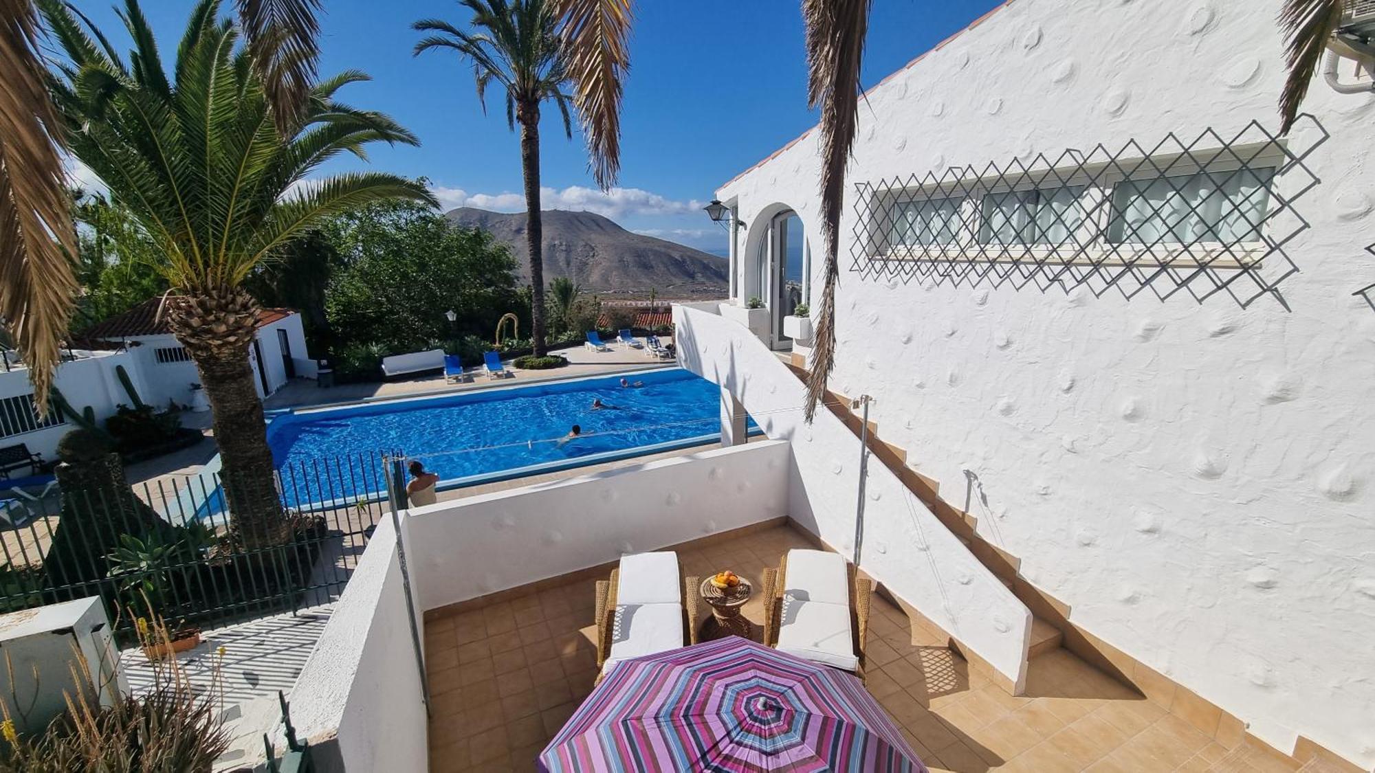 Azure Horizon And Breeze - Panoramic Ocean View And Heated Pool Villa