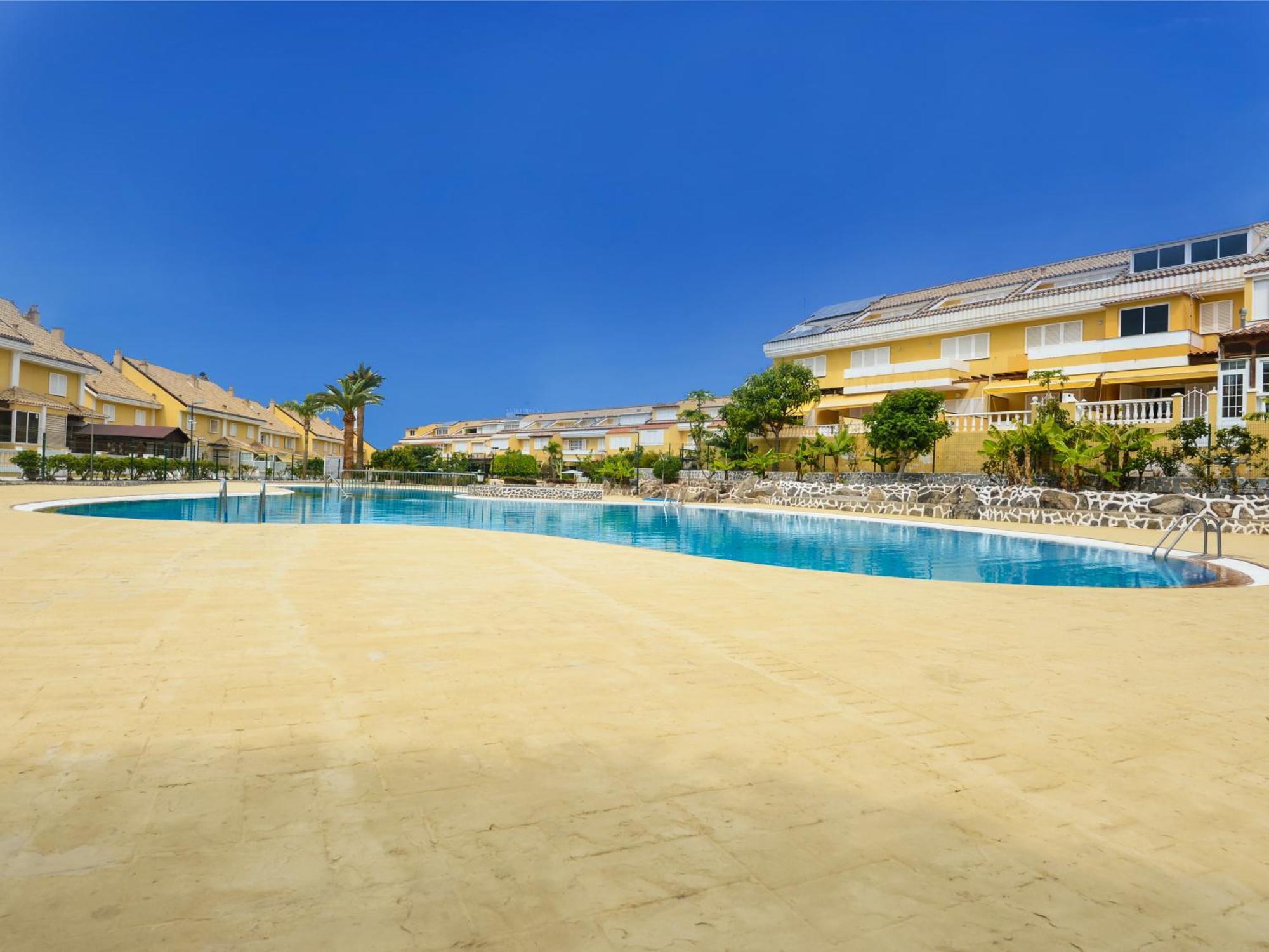 Tenerife Sur Cristianos,parking,air,wifi Apartment *