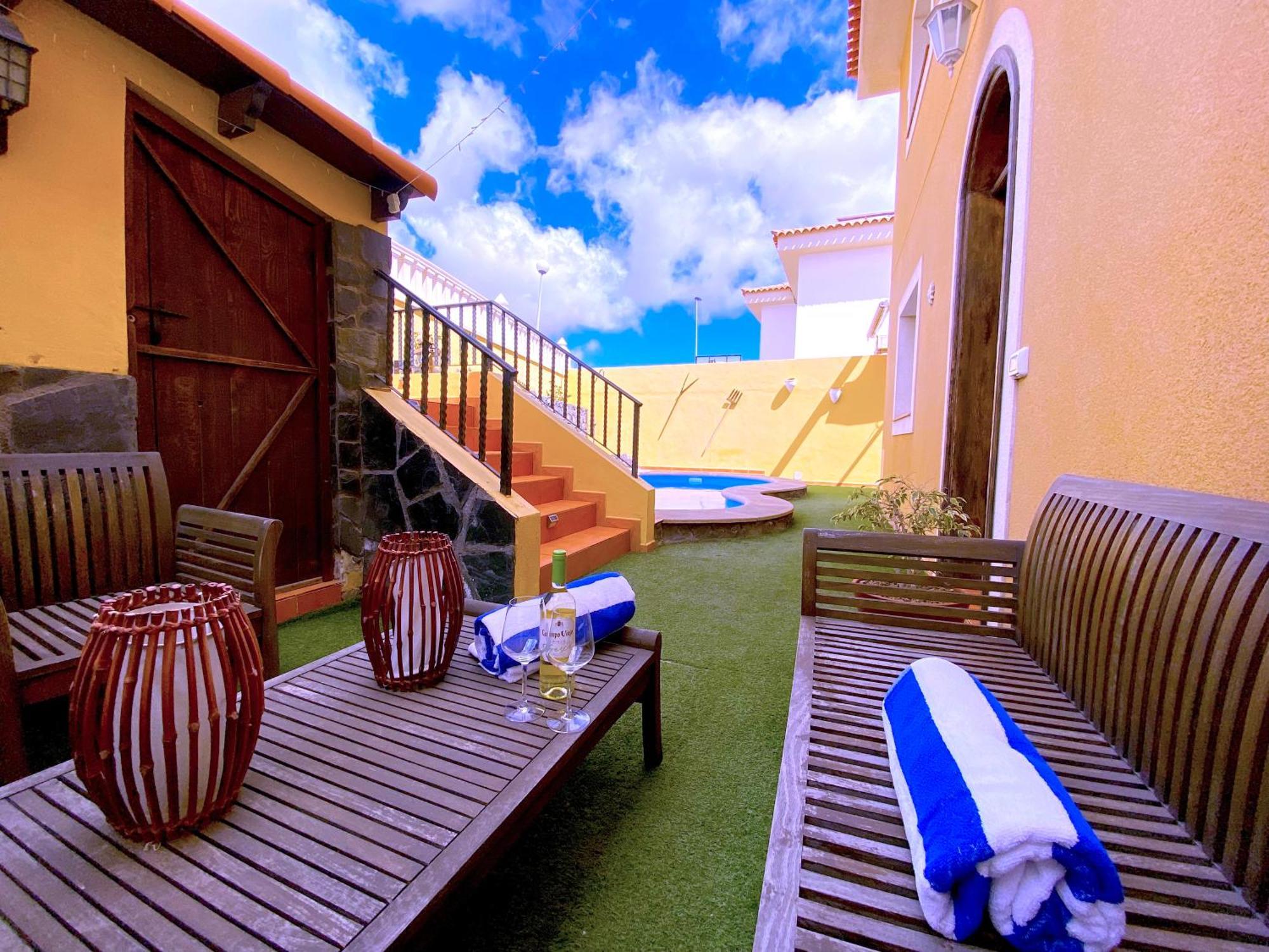 Tropicalidays Cardones * San Isidro (Tenerife)