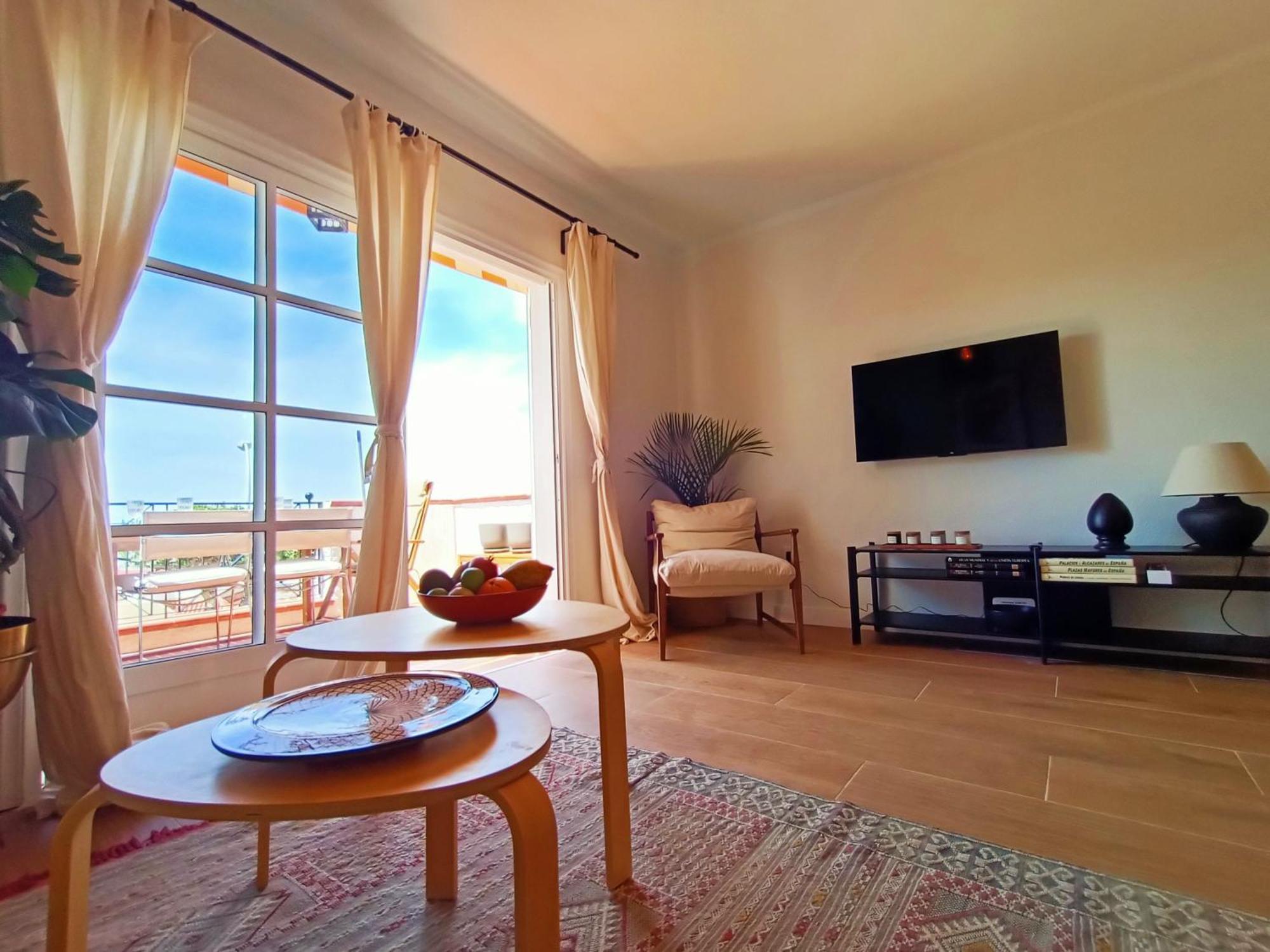 Topfloor Corner Panoramics Views & Pools