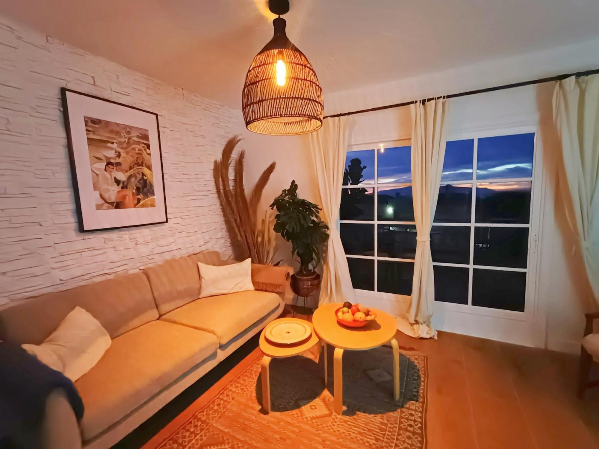 Topfloor Corner Panoramics Views & Pools Apartment