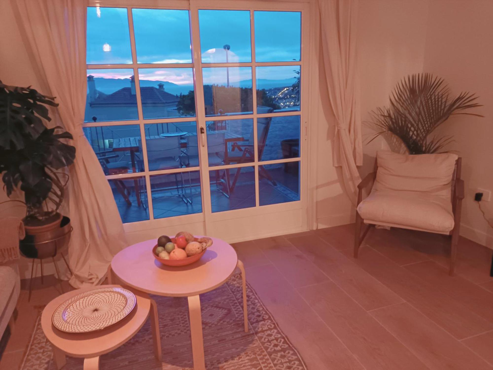 Topfloor Corner Panoramics Views & Pools Apartment *