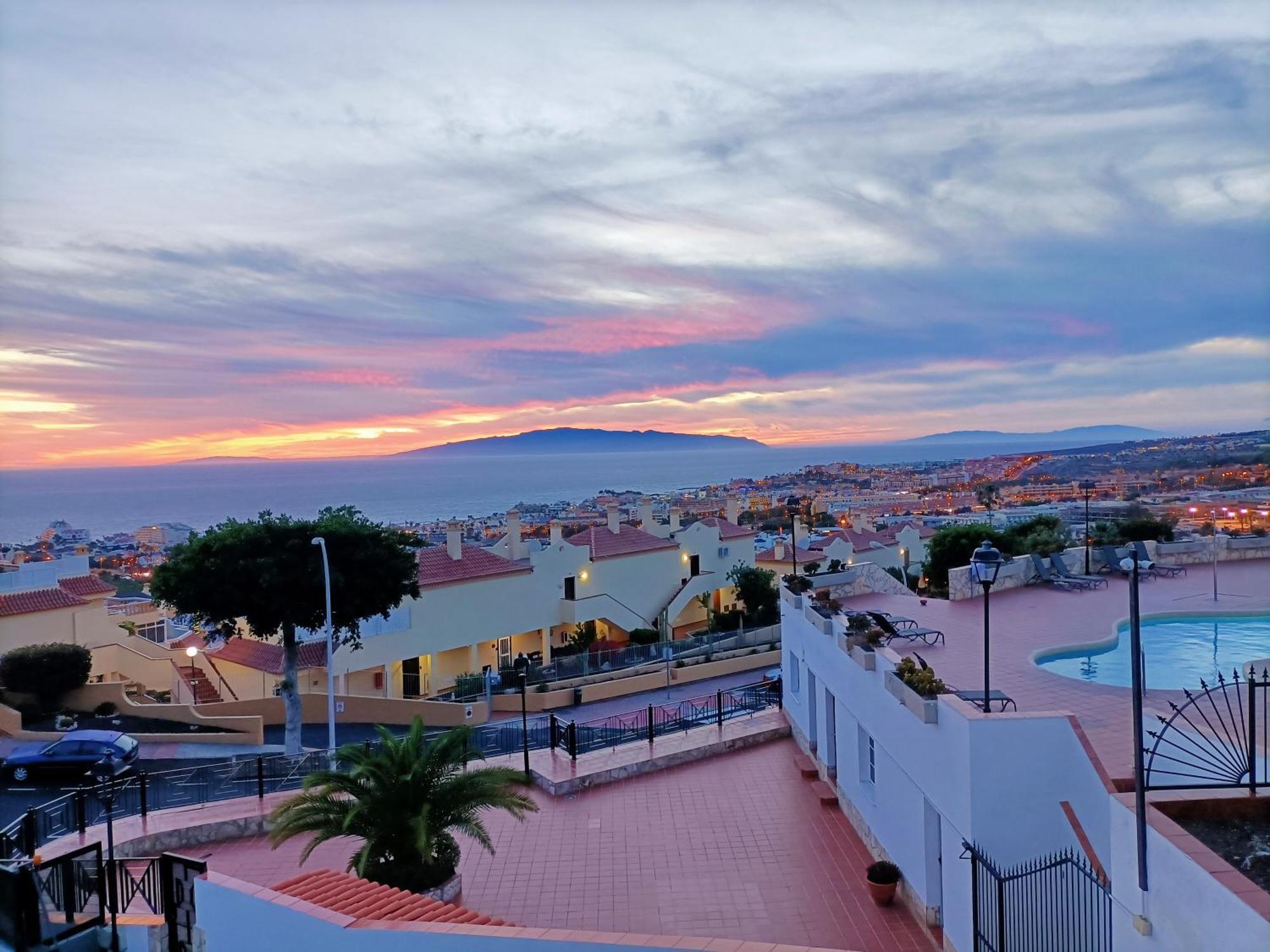 Apartment Topfloor Corner Panoramics Views & Pools *