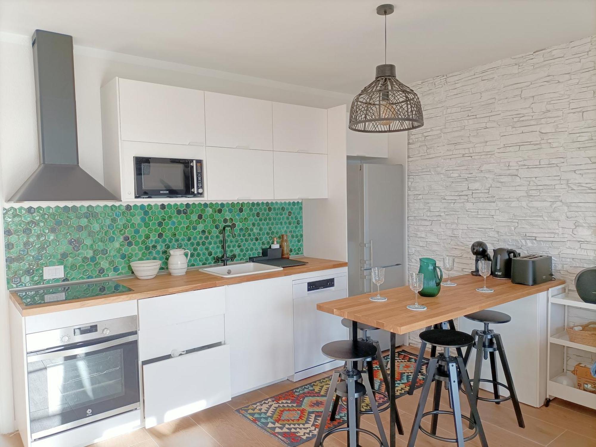 Topfloor Corner Panoramics Views & Pools *