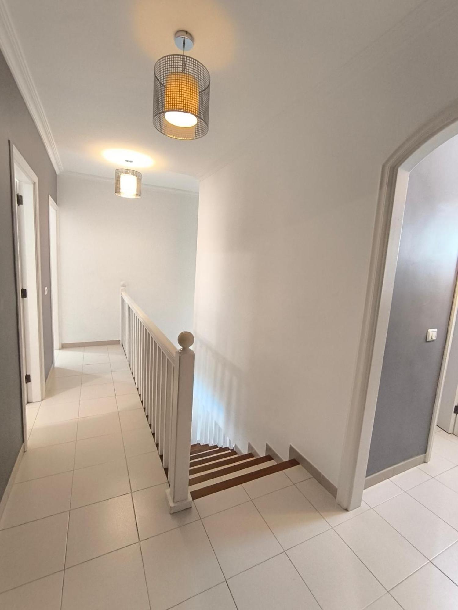 Villa Beautiful - 4 Bedrooms, Heated Pool, Fibre Net, 2 Priv Car Park Places, Tv Channels *