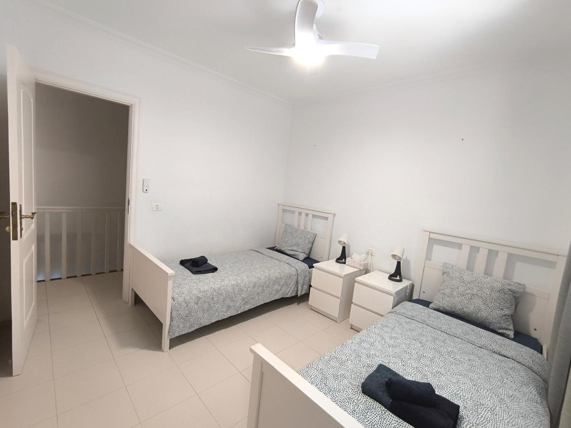 Villa Beautiful - 4 Bedrooms, Heated Pool, Fibre Net, 2 Priv Car Park Places, Tv Channels Costa Adeje (Tenerife)