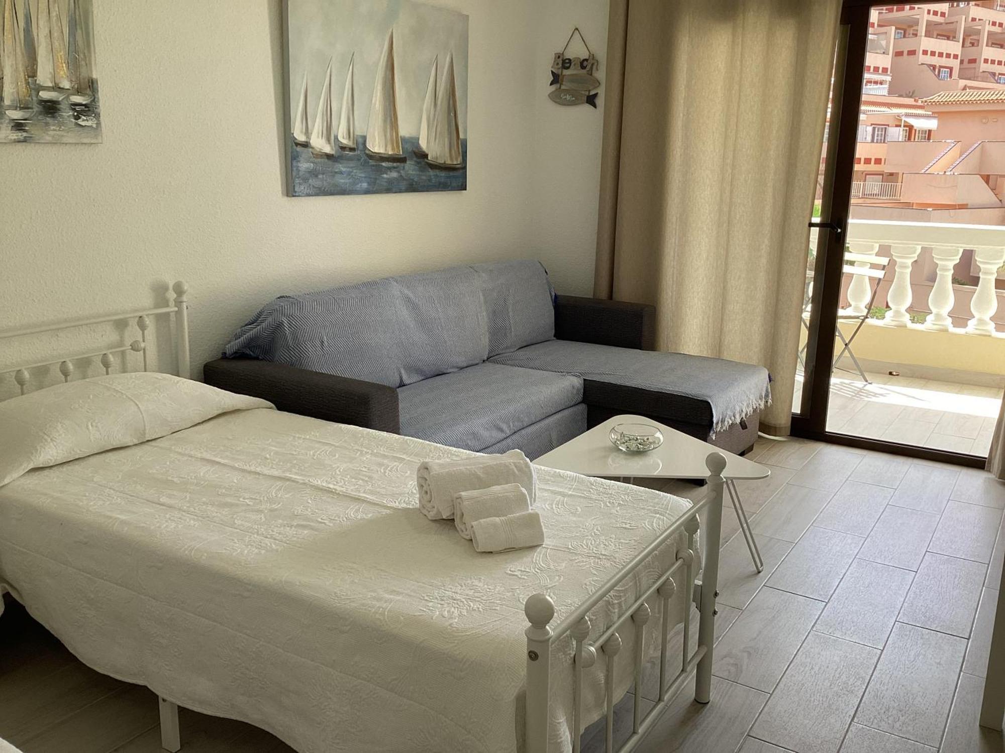 Estupendo Estudio En Castle Harbour Cristianos