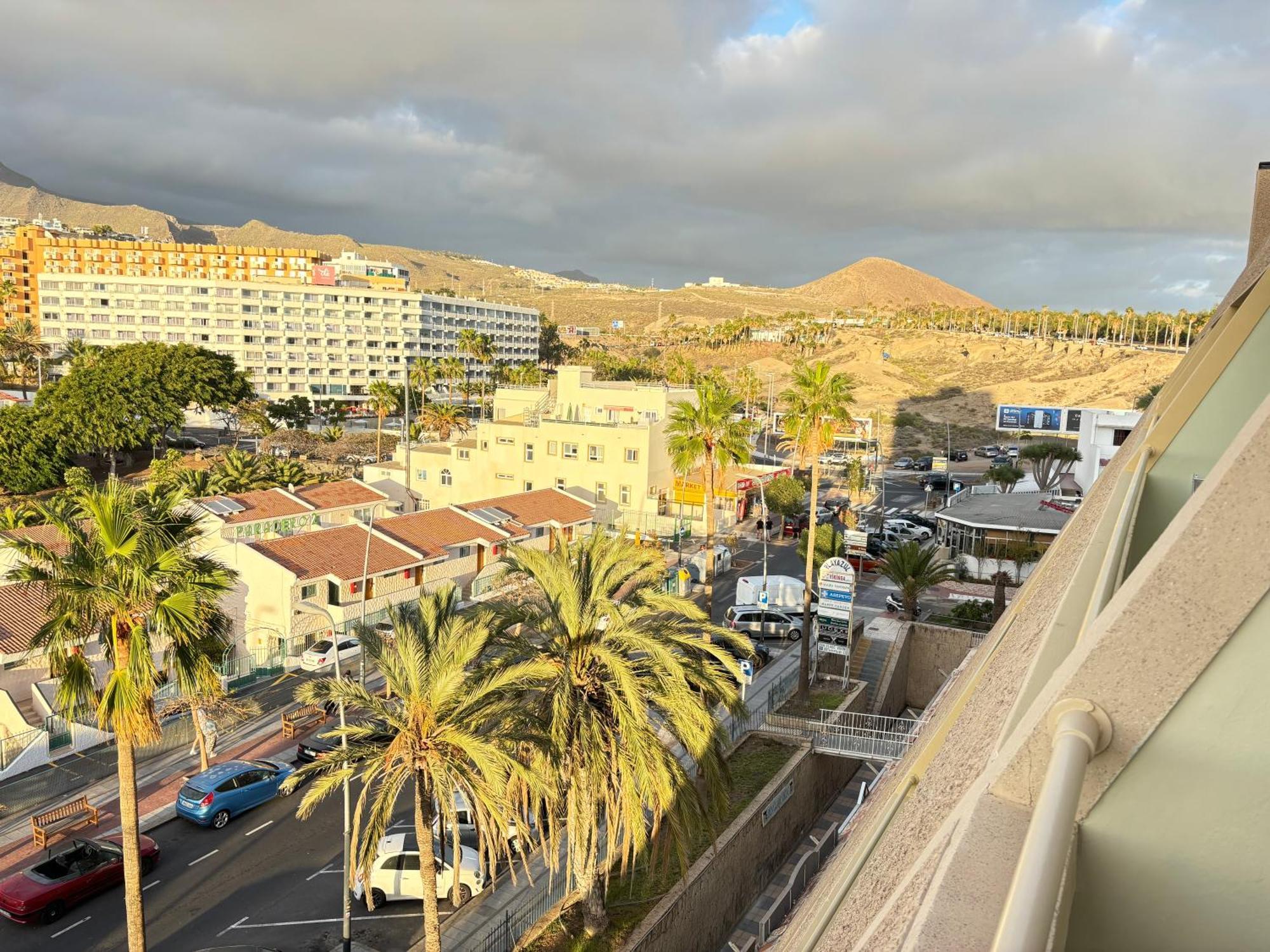 Comfortable In The Heart Of Las Americas Apartment *