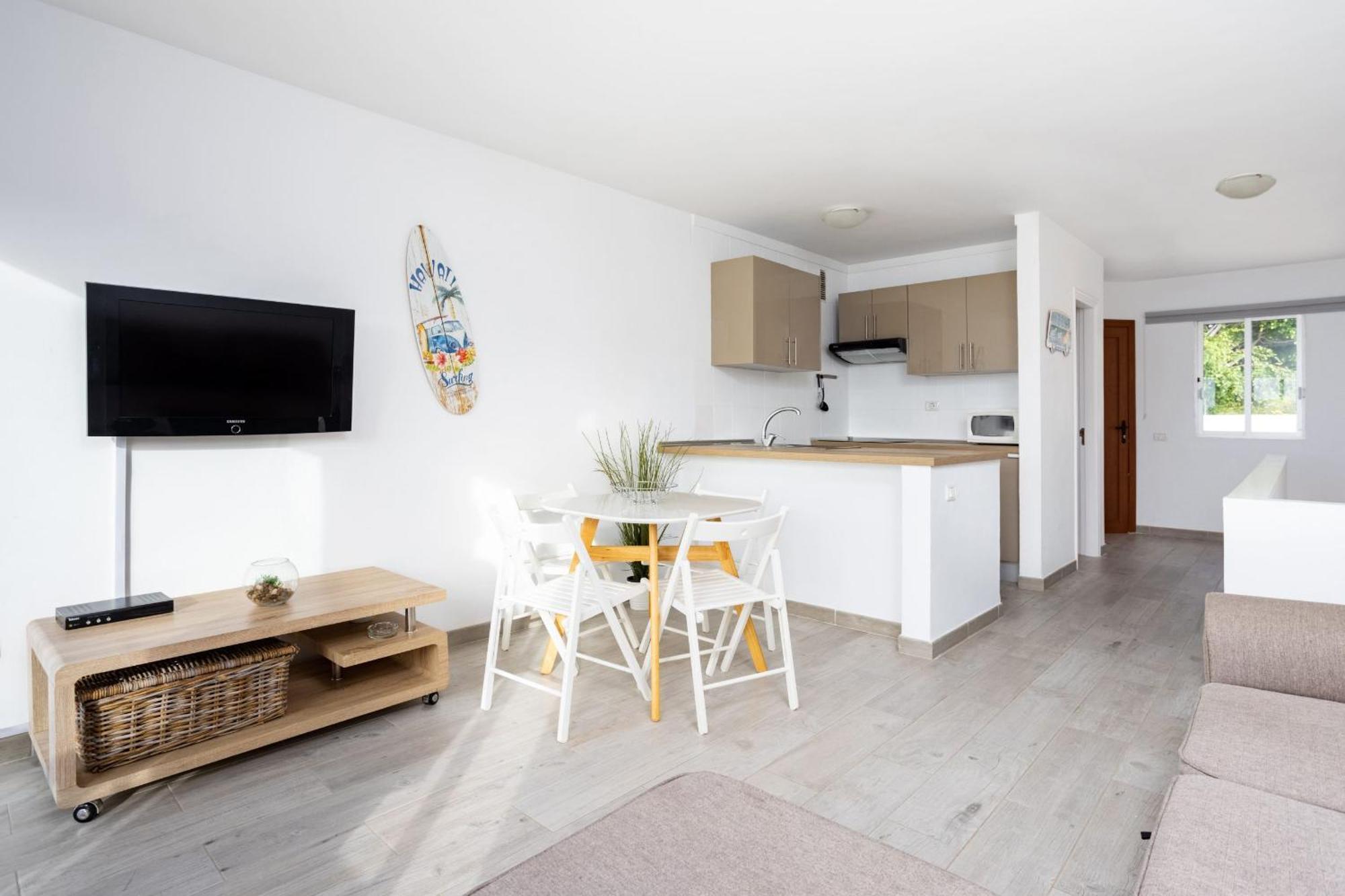 Duplex Con Piscina Junto Al Mar