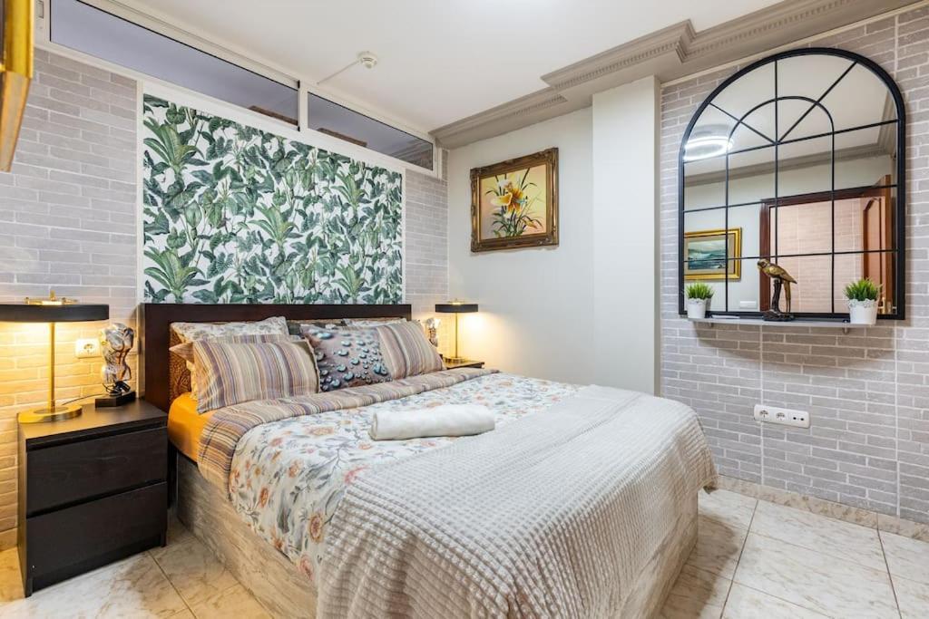 Beachfront Private In Pueblo Torviscas Sunset Harbour * Costa Adeje (Tenerife)