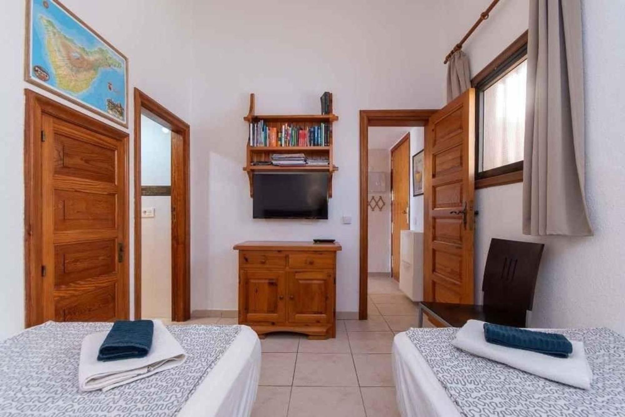 Apartamento Fuer 4 Personen 1 Kind Ca 70 M In Playa De Americas, Teneriffa Westkueste Von Teneriffa