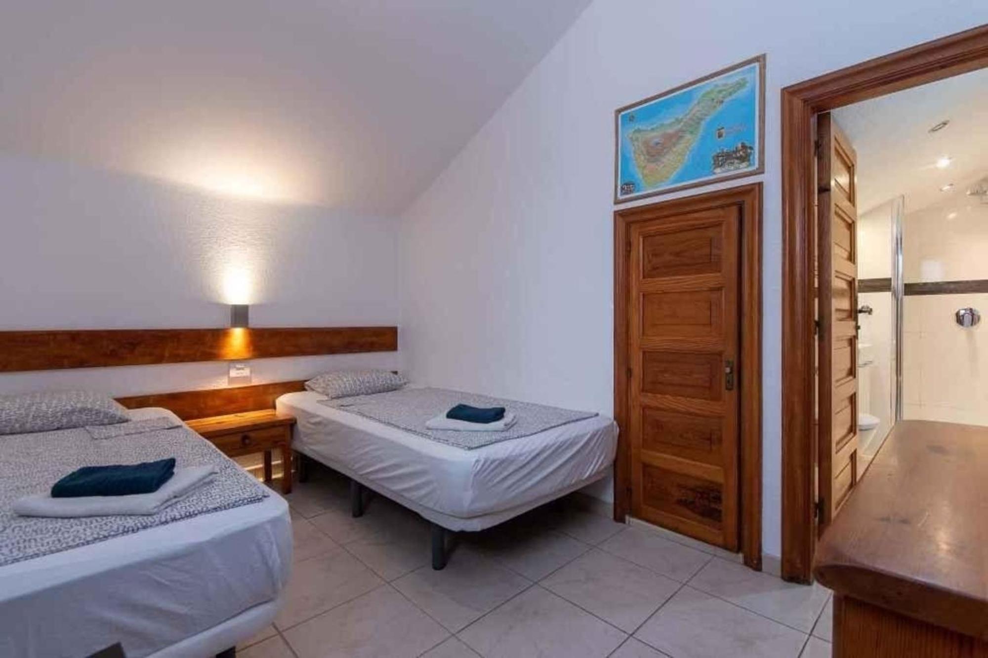 Fuer 4 Personen 1 Kind Ca 70 M In Playa De Americas, Teneriffa Westkueste Von Teneriffa