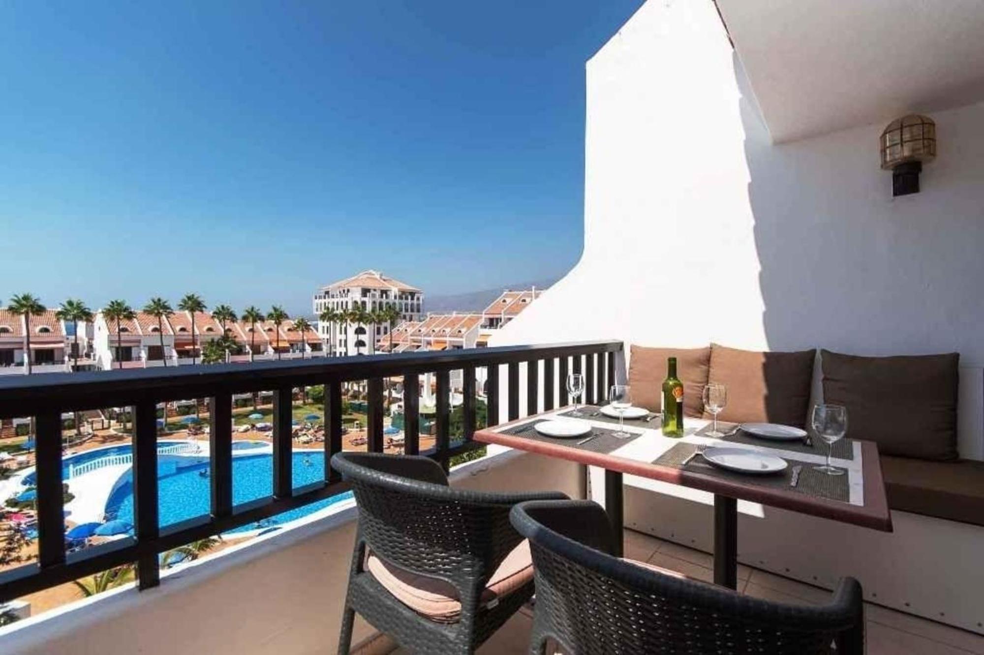 Fuer 4 Personen 1 Kind Ca 70 M In Playa De Americas, Teneriffa Westkueste Von Teneriffa Apartamento