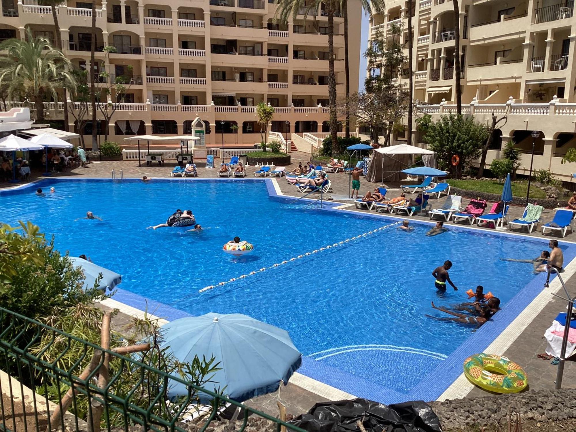 Estupendo Estudio En Castle Harbour Cristianos *