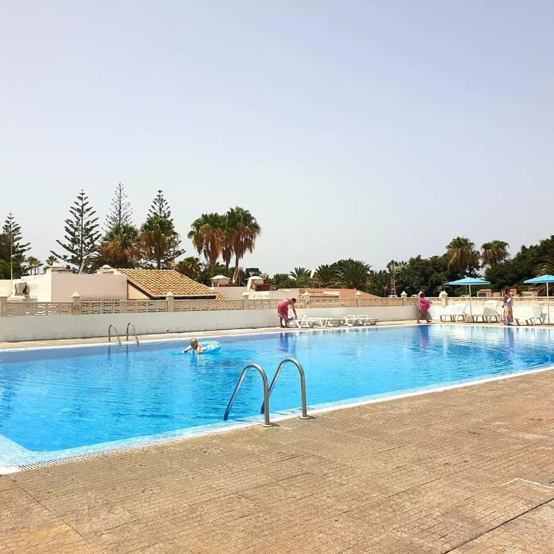 Bungalow 4 Persons 2 Bedrooms Terrace Holiday home *