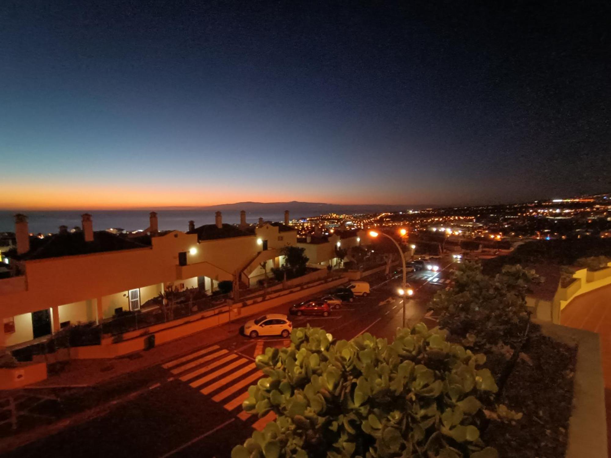Topfloor Corner Panoramics Views & Pools