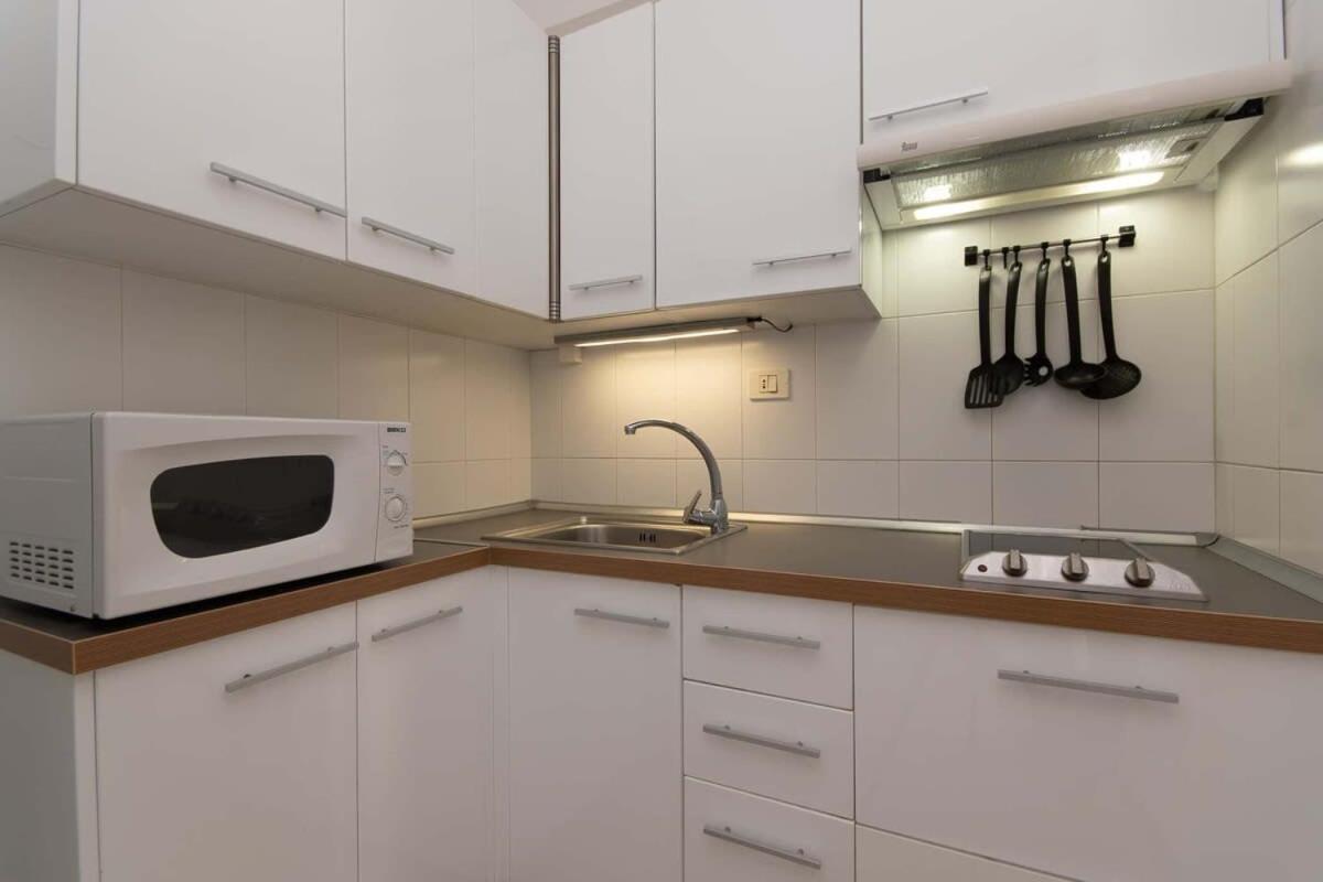 Virginia - Two Bed Apartamento Los Cristianos (Tenerife)