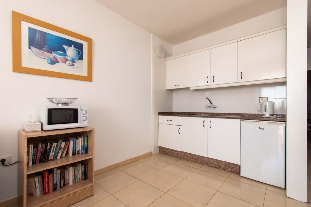Azahara Playa 46 - One Bed Los Cristianos (Tenerife)