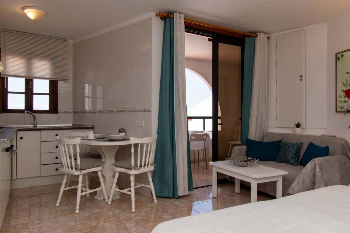 Parque Santiago Ii 269 - With Sea And Pool Views Apartment Playa de las Americas (Tenerife)