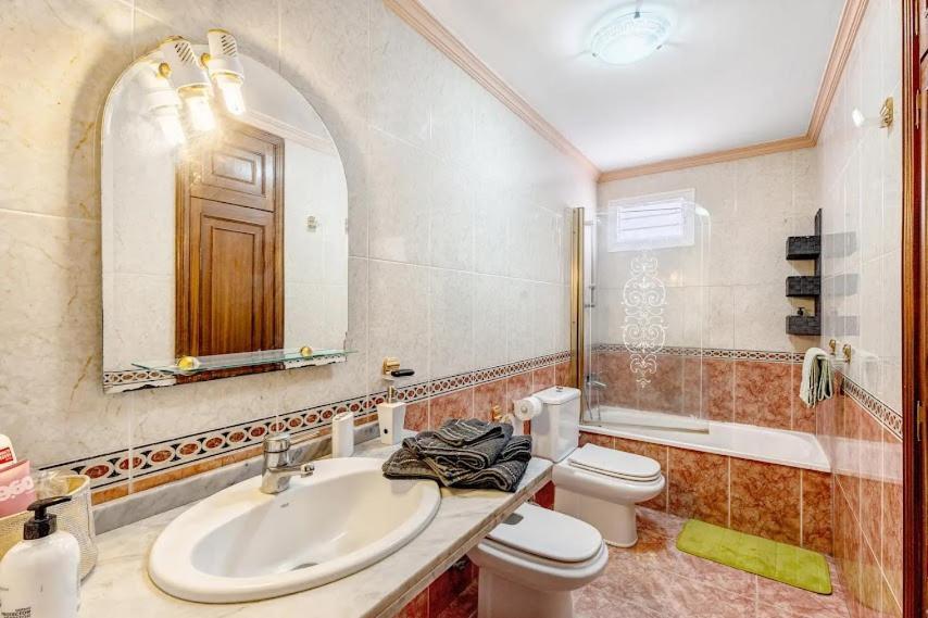 Sea View & Wiffi Free Apartamento