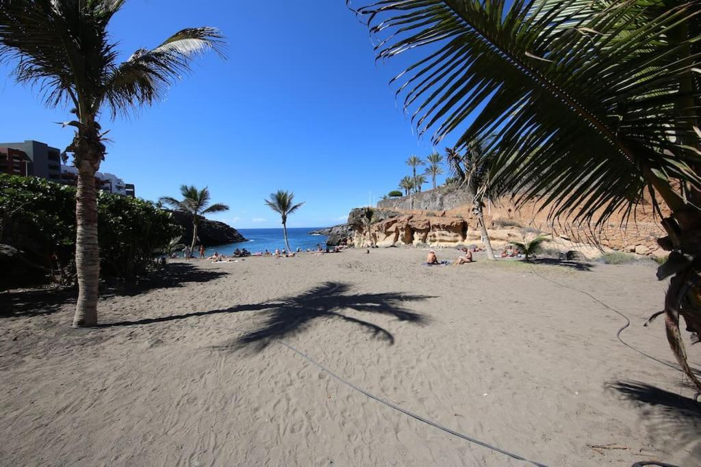 Luxury With Stunning Terrace And With Heated Pool Costa Adeje (Tenerife)