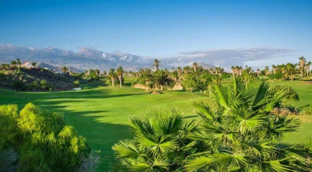 Cosy Studio With Balcony At Golf Del Sur, Tenerife Appartement *