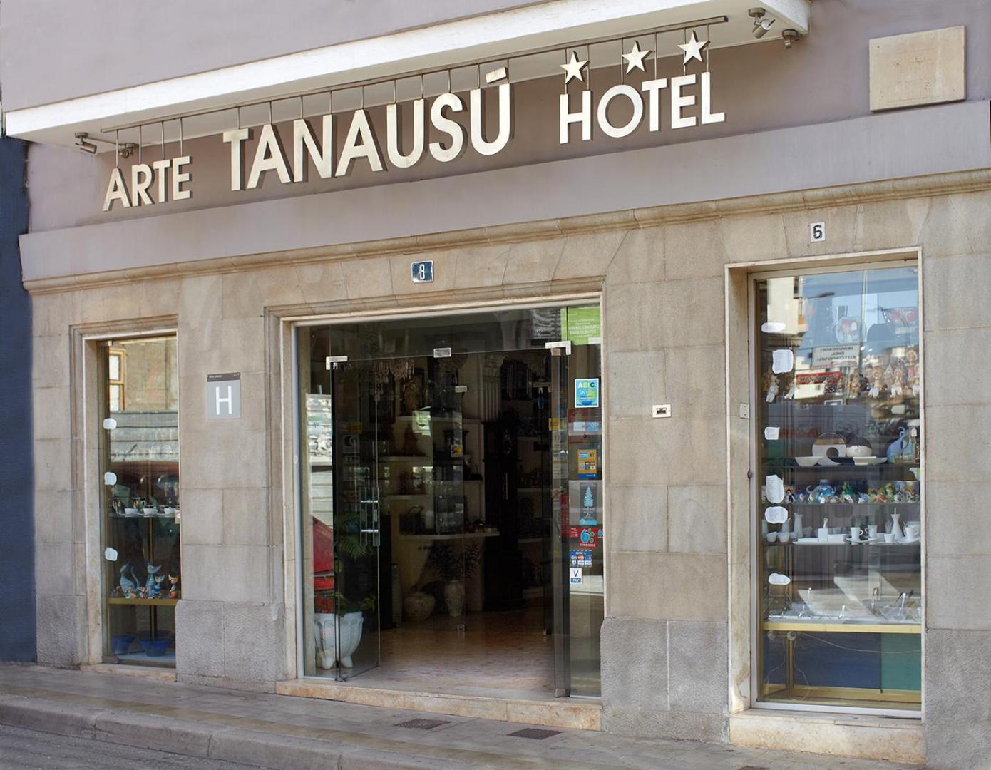 Hotel Tanausu 3*