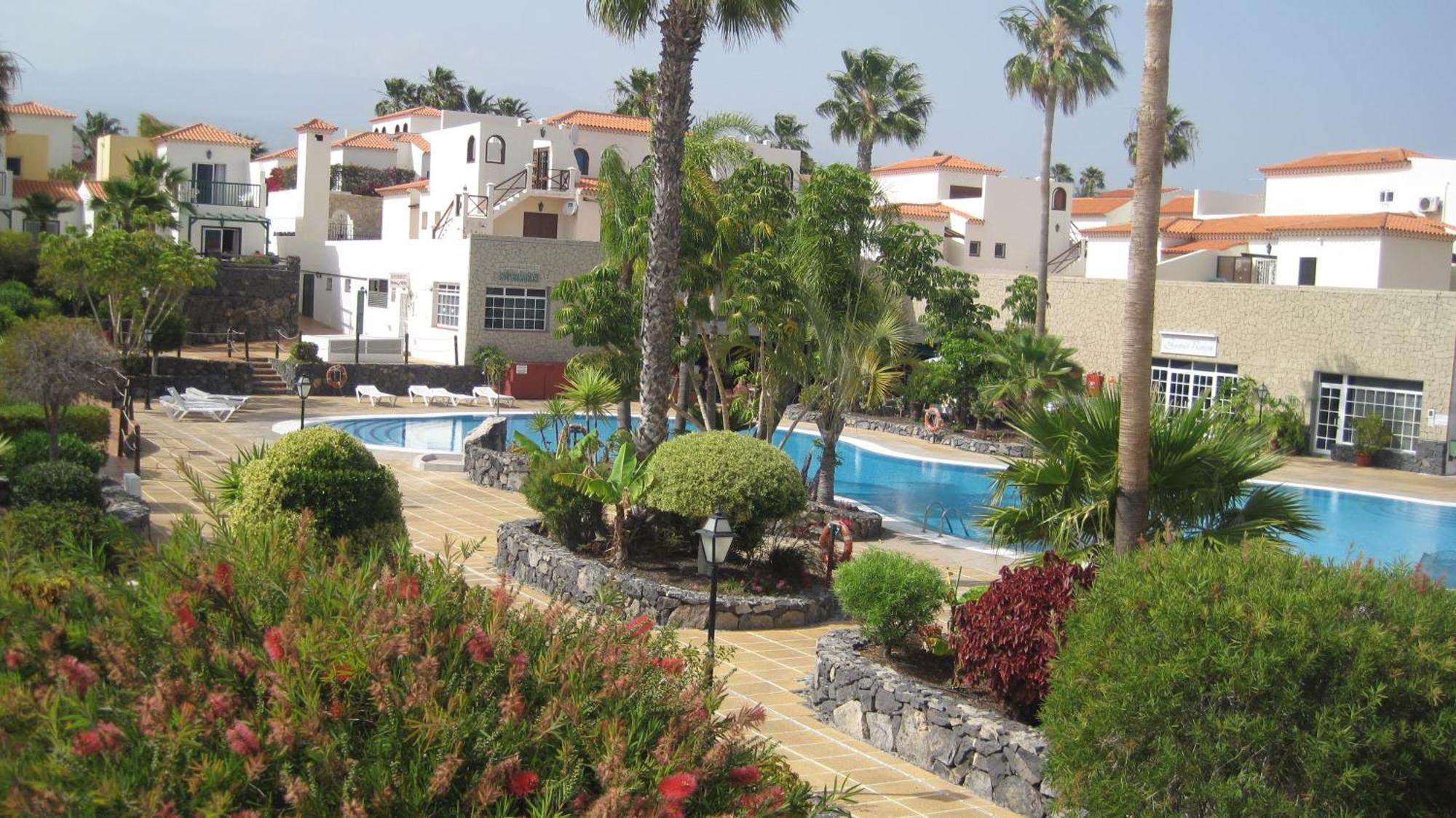 Apartment Adelfas 2 *