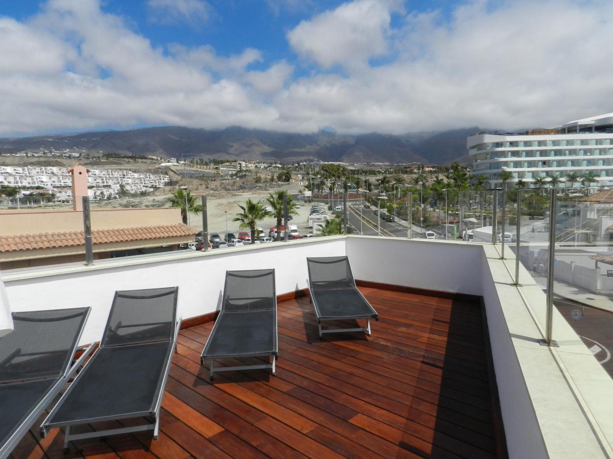Apartment La Caleta Penthouse *
