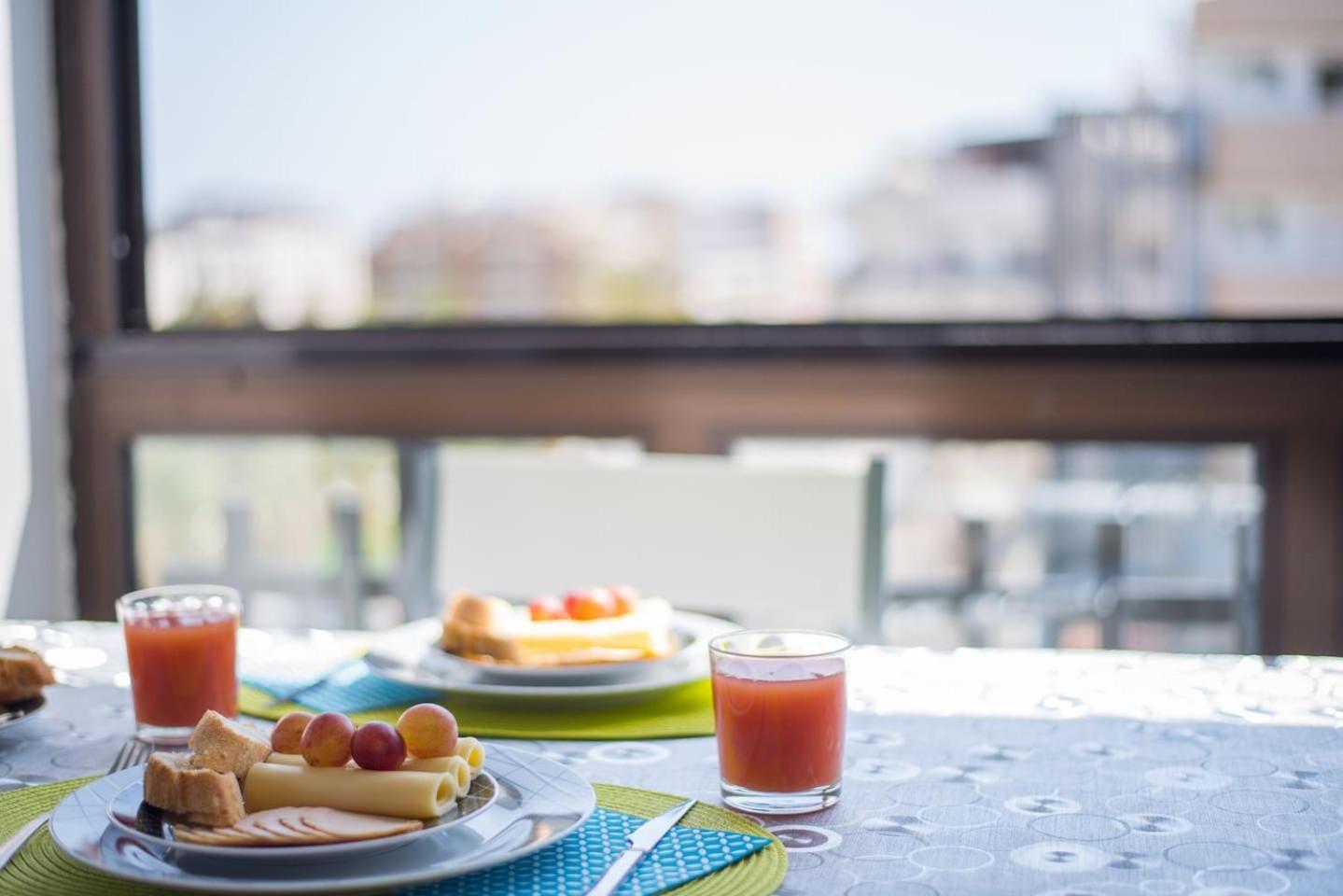 Apartment 733 Wonderful In Lasamericas! Wi-fi Free! Playa de las Americas (Tenerife)