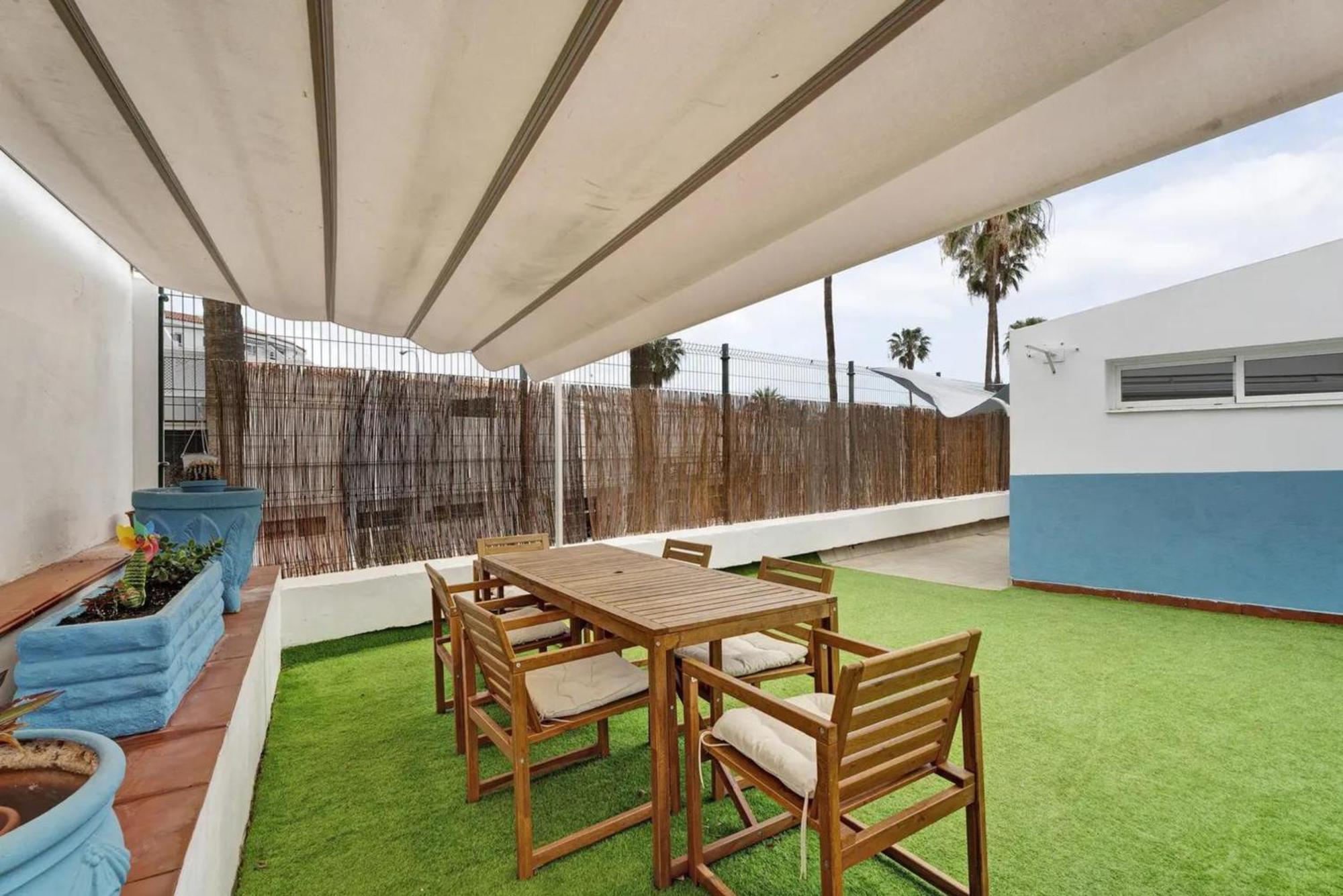 Child-friendly, 3-bedroom With Garden Near The Aqualand Costa Adeje (Tenerife)