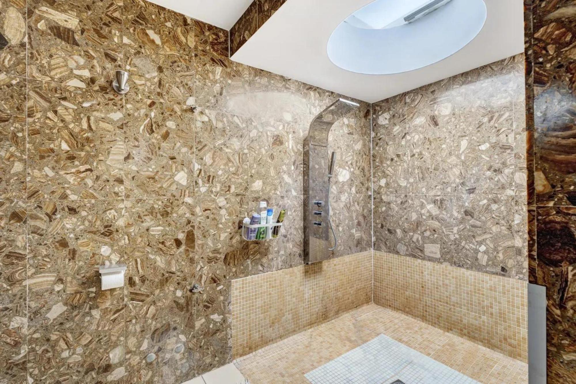 Child-friendly, 3-bedroom With Garden Near The Aqualand