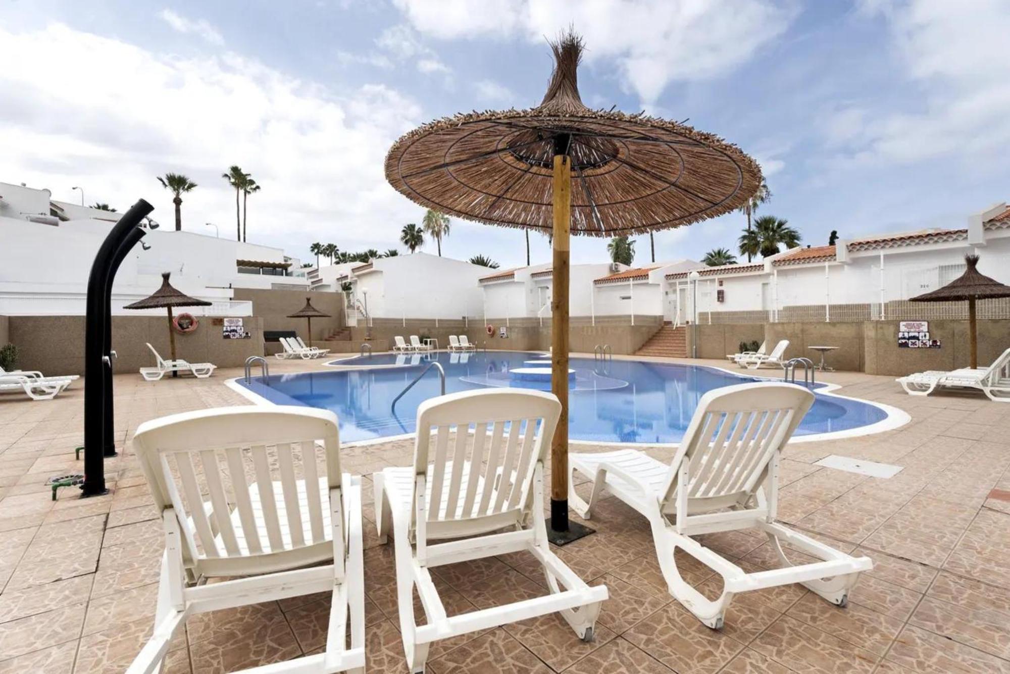 Child-friendly, 3-bedroom With Garden Near The Aqualand Costa Adeje (Tenerife)