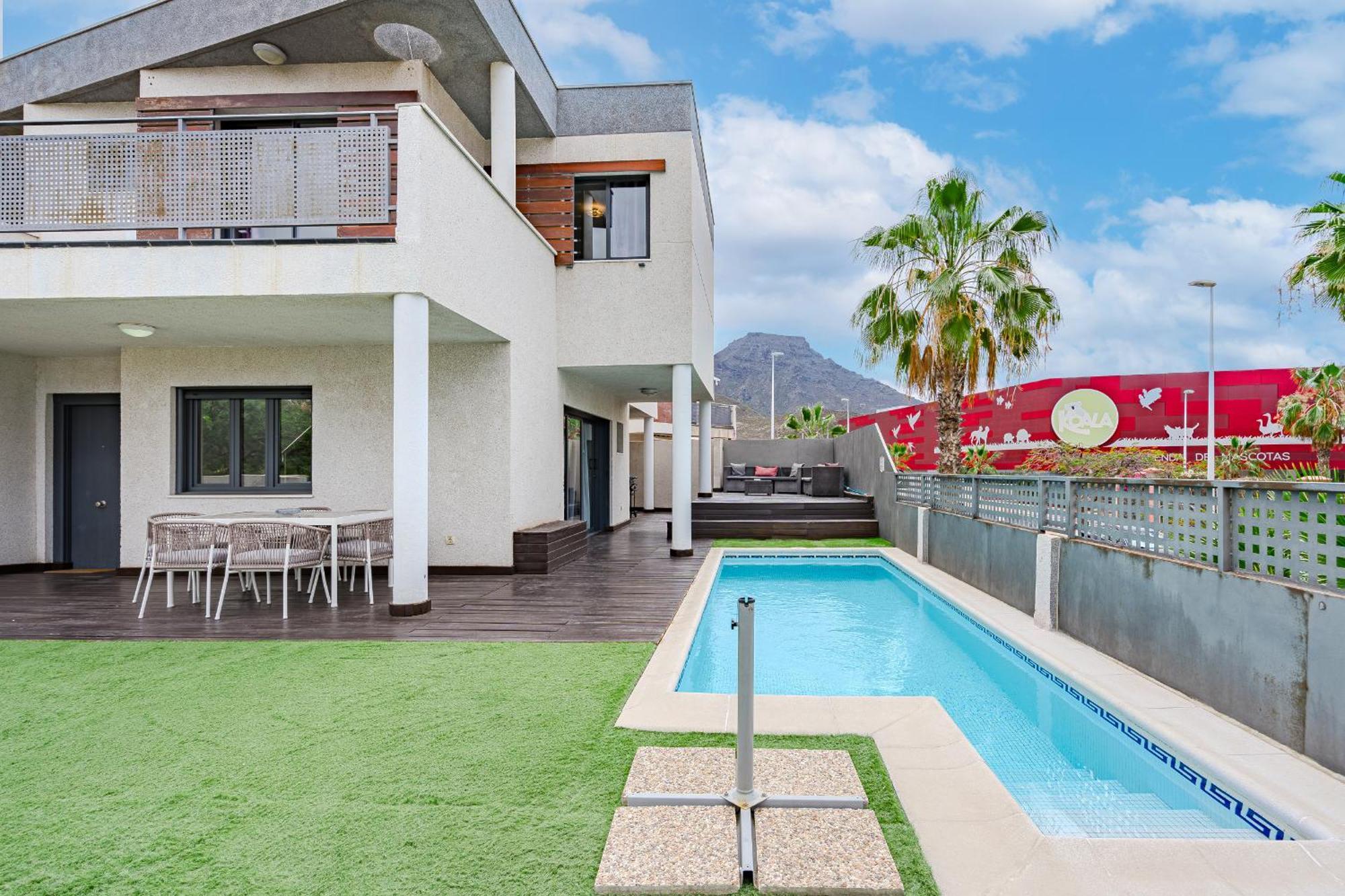 Casa Independiente Con Piscina Privada Costa Adeje (Tenerife)